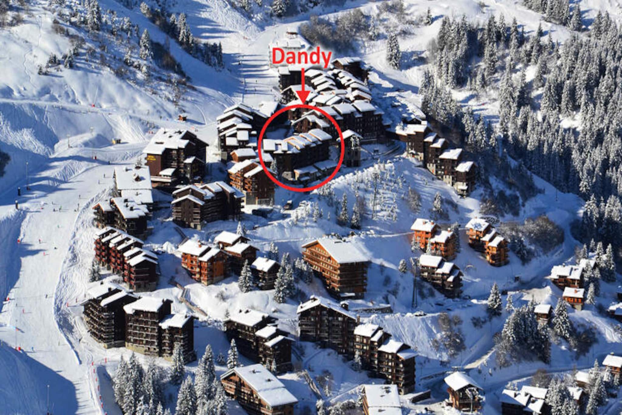 ON THE SLOPES, CLOSE TO SHOPS WIFI INCLUDED