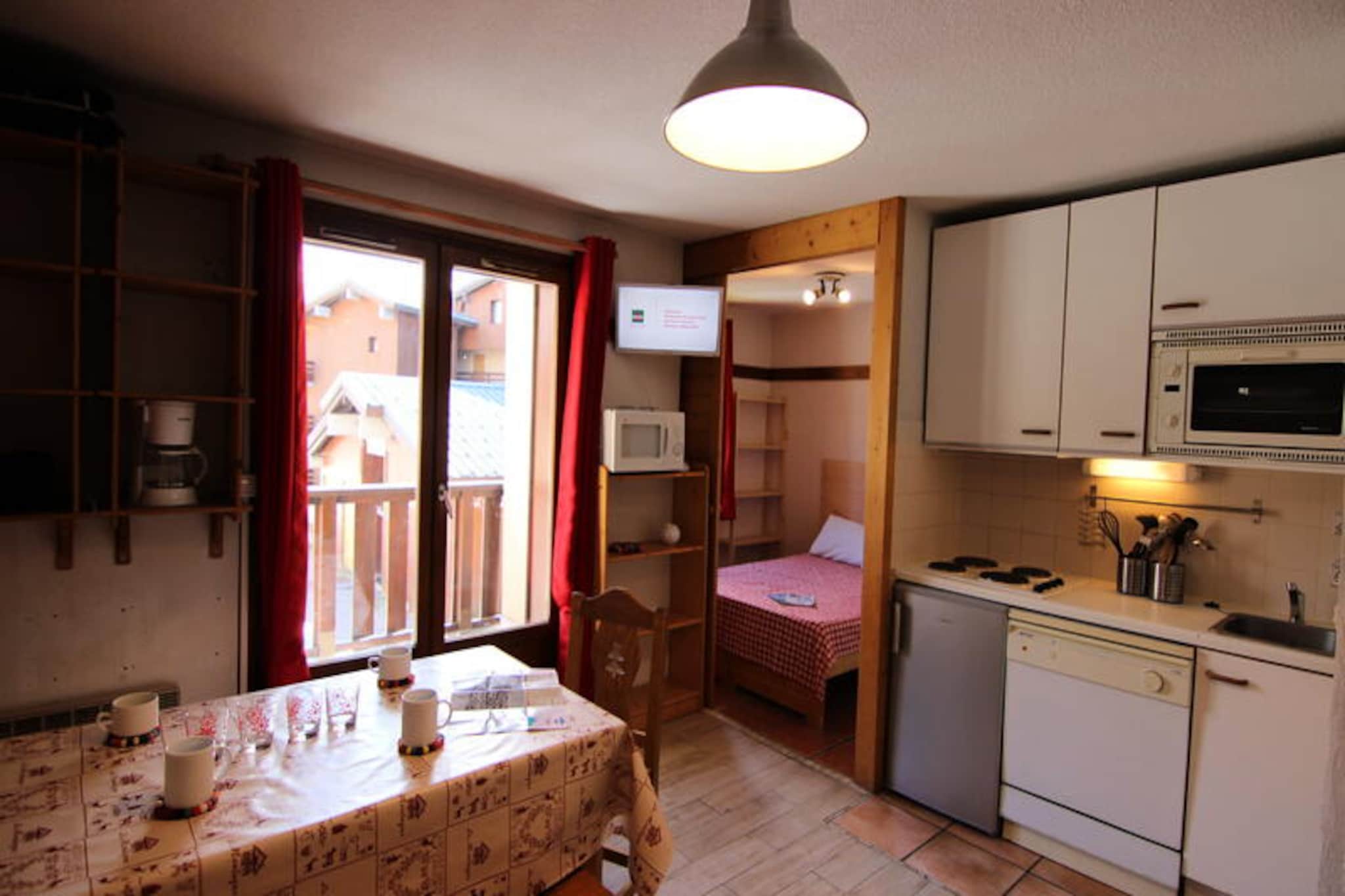 VAL THORENS PLEASANT 2 ROOMS FOR 4 PEOPLE AT THE FOOT OF THE SLOPES