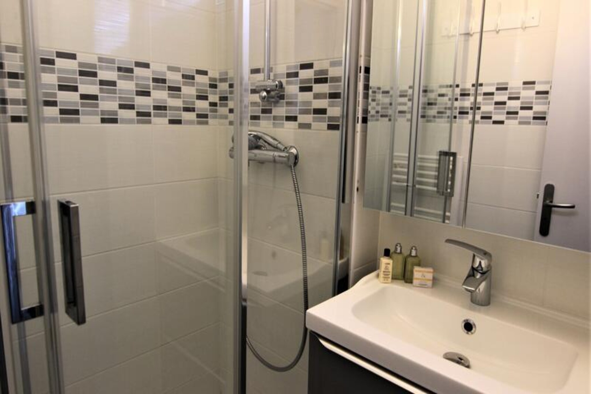 RENOVATED APARTMENT HIGHLY APPRECIATED