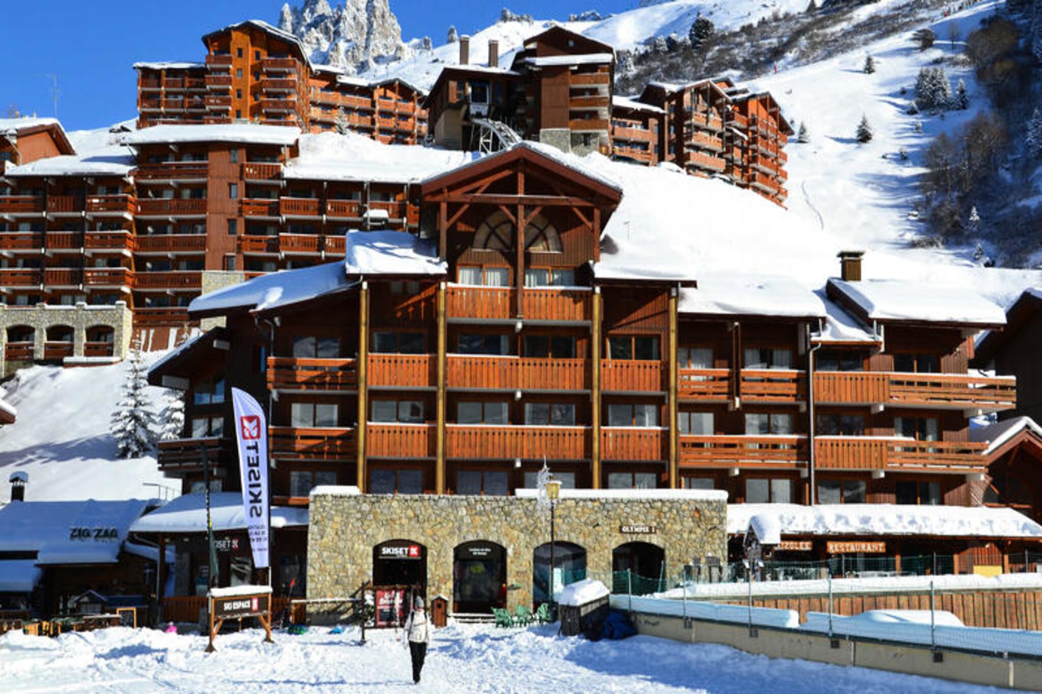 Holiday Home in Chatelet near Ski Lift