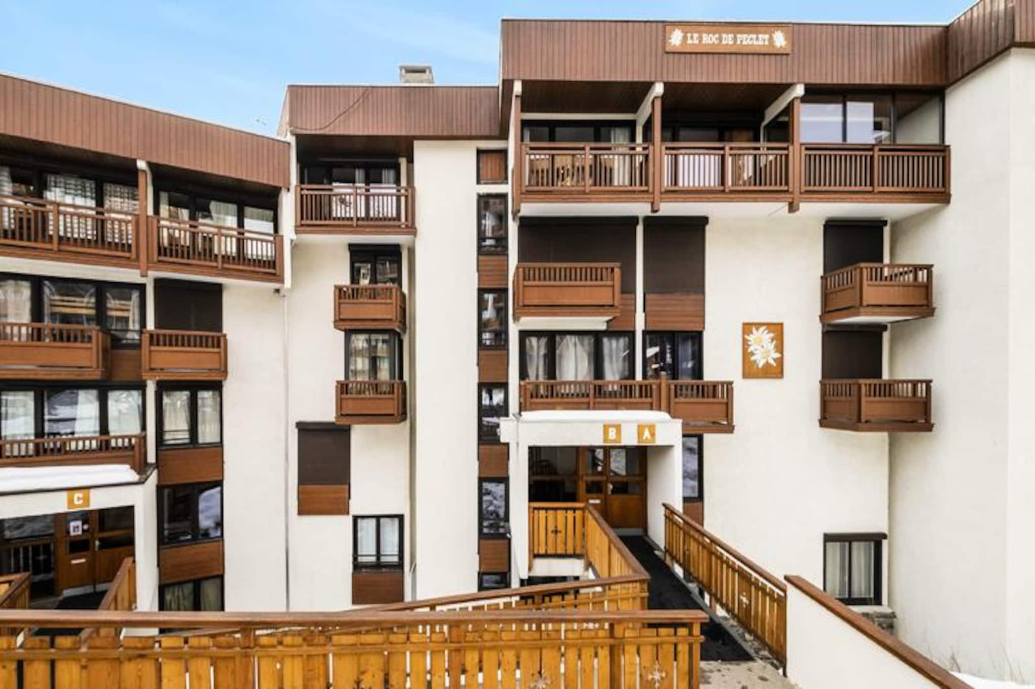 Apartment in Val Thorens on Ski Slopes
