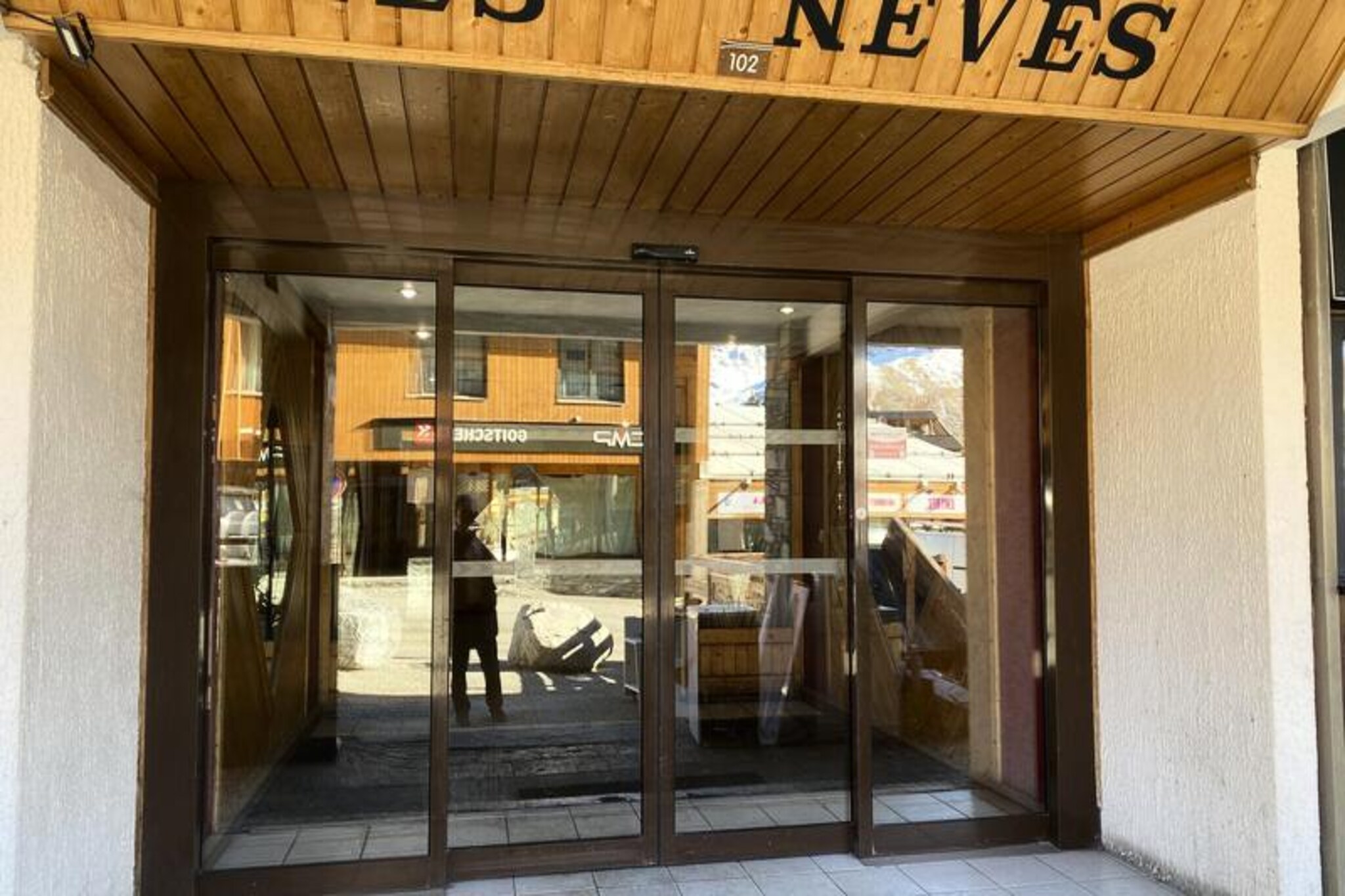 VAL THORENS rental: Studio for 4 people in a lively area / LES NEVES