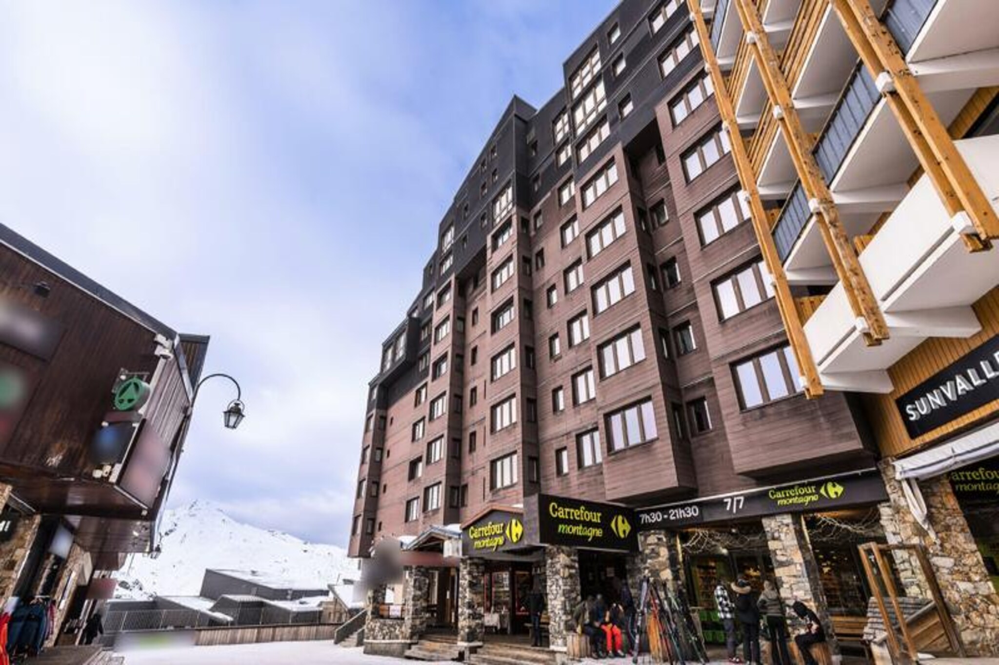 VAL THORENS rental: studio cabin in the center of the resort