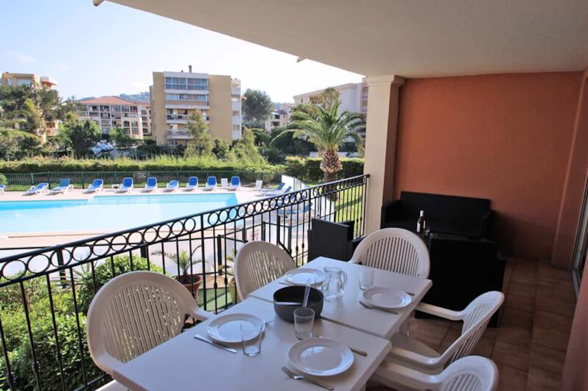 Apartment near Beach and Port Marine