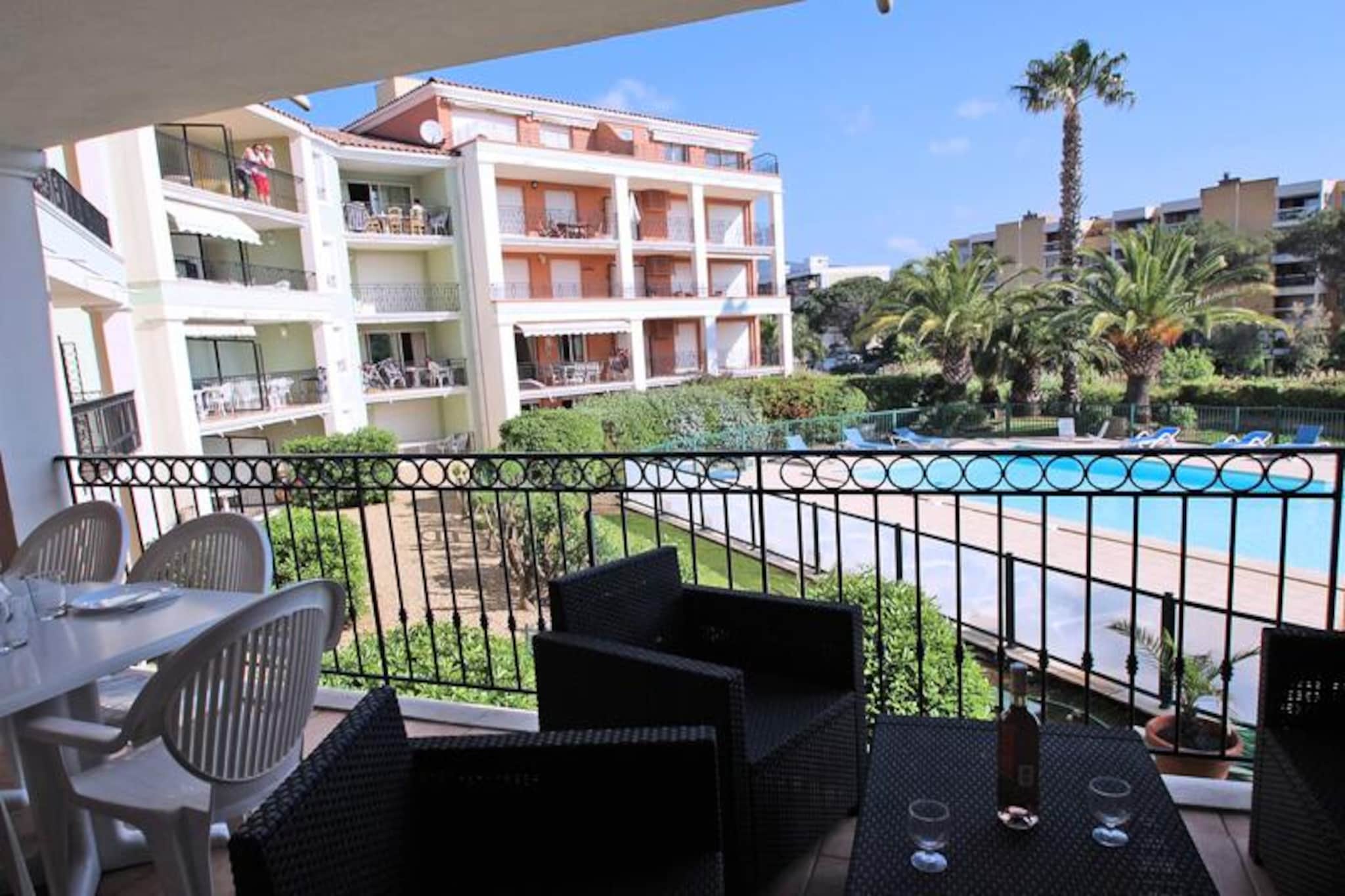 Overlooking the tranquil waters of the 'Le Préconil' river, this modern 3-room apartment in the Port Marine Residence offers a serene escape just steps from the vibrant heart of Sainte-Maxime. With its contemporary design and thoughtful amenities, this holiday retreat is perfect for families or small groups seeking comfort and convenience in the French Riviera. The residence boasts a swimming pool and air conditioning, ensuring a relaxing stay no matter the season. 
 
 Inside, the apartment features a bright and airy living space with a cozy lounge area, a dining table, and direct access to a private terrace where you can enjoy al fresco meals with views of the pool and river. The open kitchen is fully equipped with modern appliances, including a dishwasher, oven, and Dolce Gusto coffee maker, making meal preparation a breeze. The master bedroom offers a flexible bed arrangement, a large closet, and an en-suite shower room, while the second bedroom provides two single beds and ample storage. A second bathroom with a bathtub and a separate toilet add to the convenience.
 
 Located just 350 meters from the beach and 450 meters from the town center, this apartment places you within walking distance of Sainte-Maxime’s charming shops, restaurants, and lively markets. Whether you’re strolling along the promenade, exploring nearby beaches, or taking a ferry to Saint-Tropez, the location offers endless opportunities for adventure. 
 
 With free on-site parking, pocket Wi-Fi, and pet-friendly options, this apartment combines modern comfort with an unbeatable location, making it the ideal base for your Côte d’Azur getaway.
