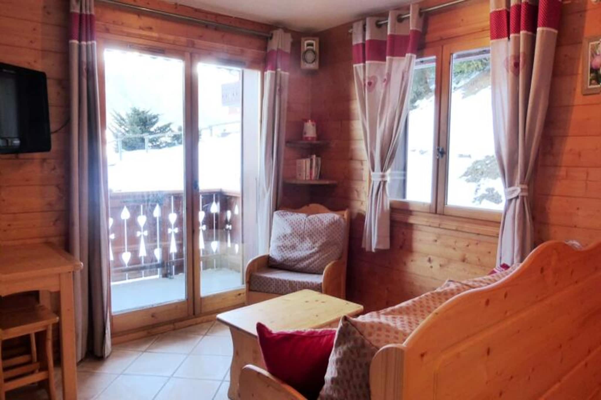 Apartment in Les Allues near Forest Trails