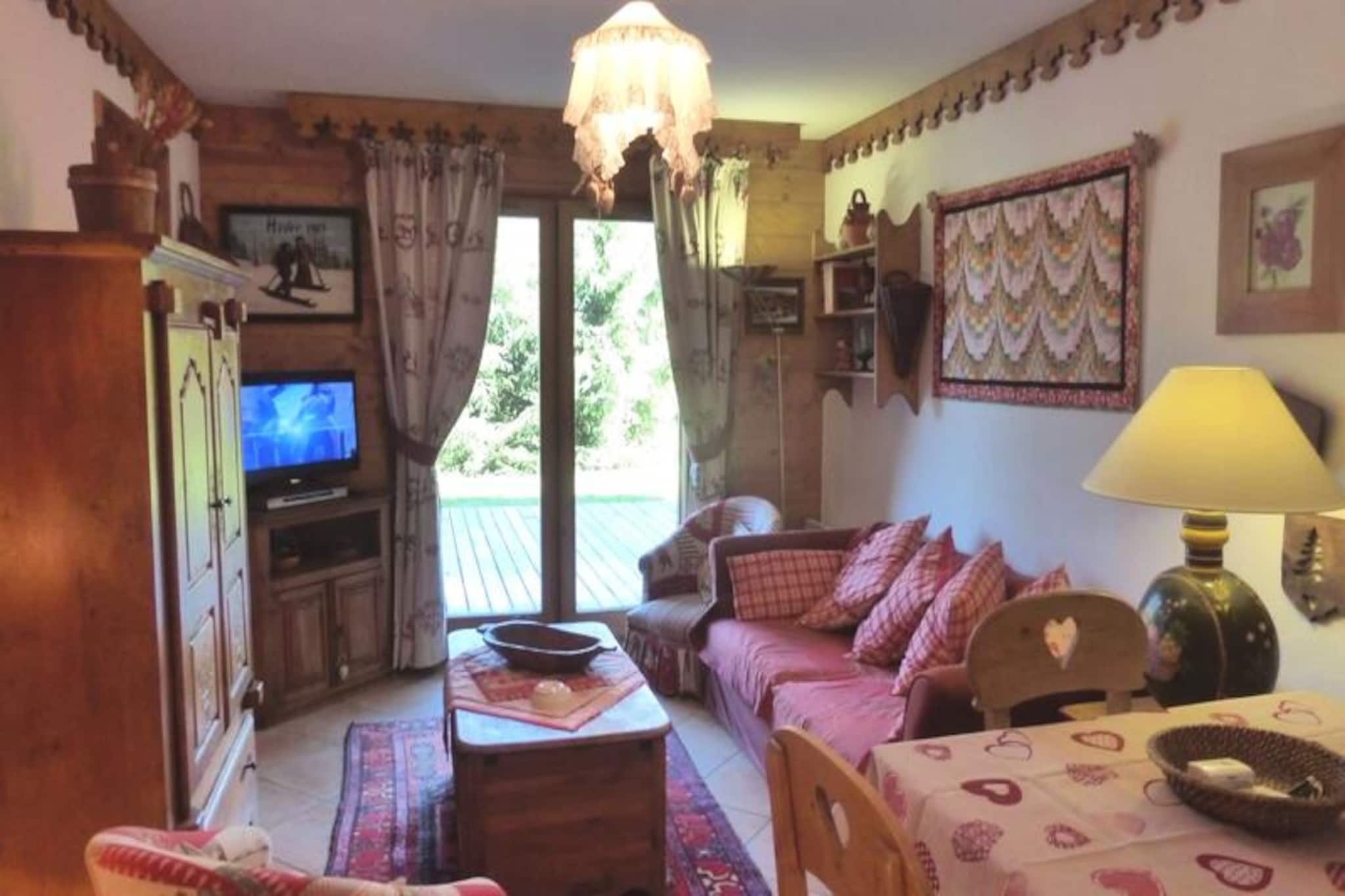 Apartment in Les Allues near Ski Trails