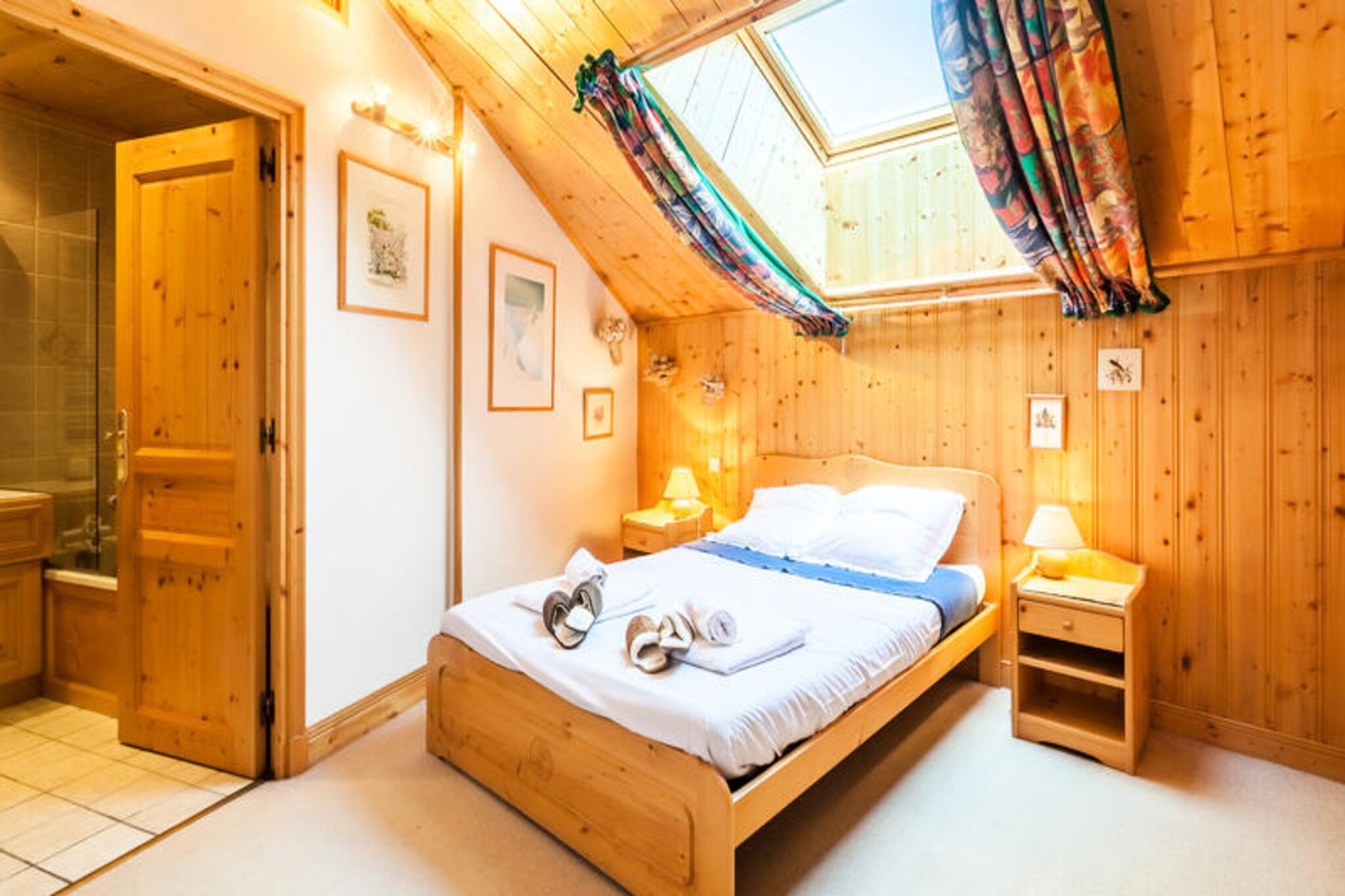 Large, sunny apartment just steps from the slopes
