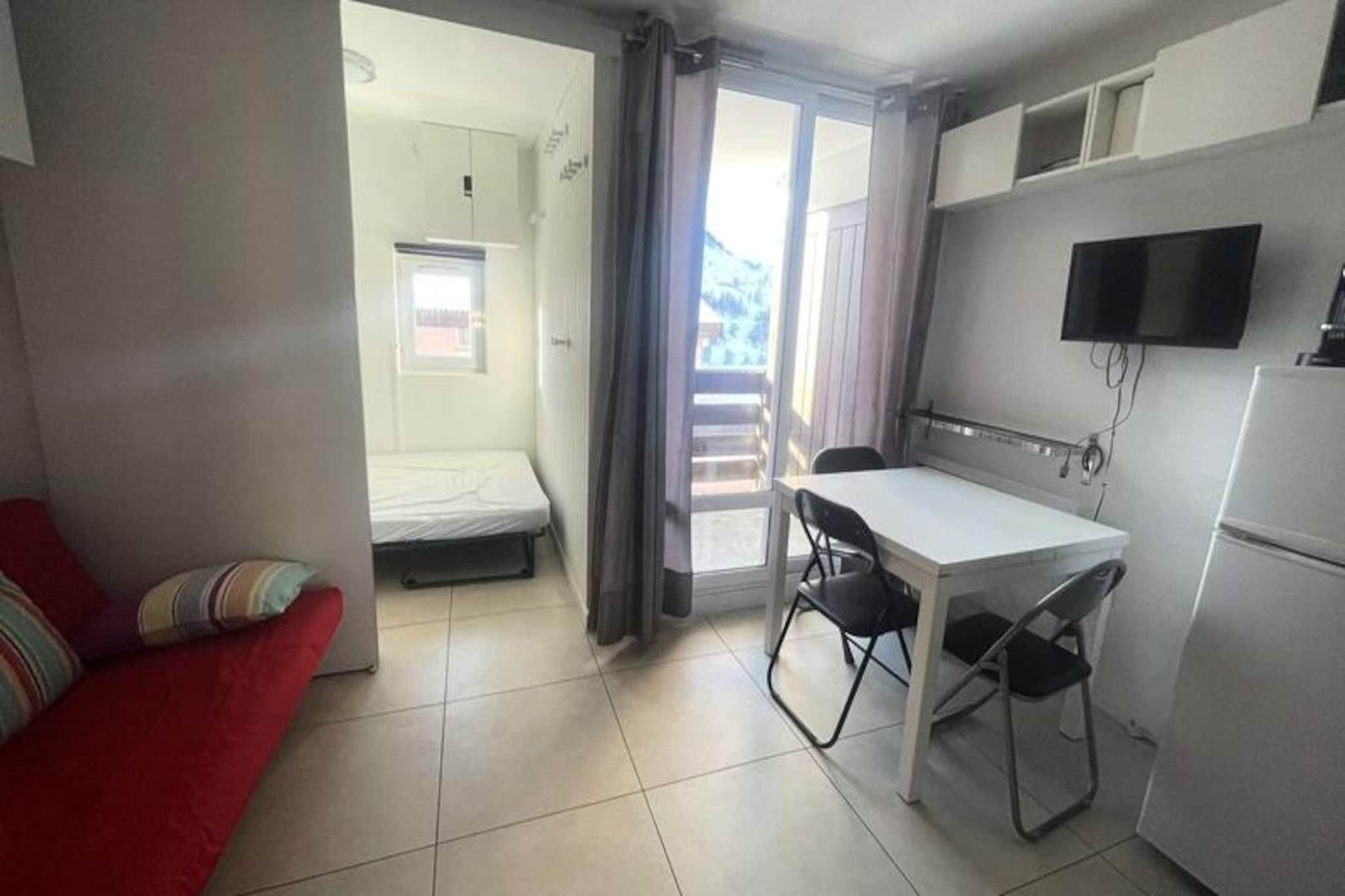 Apartment in Les Deux Alpes with Ski Access