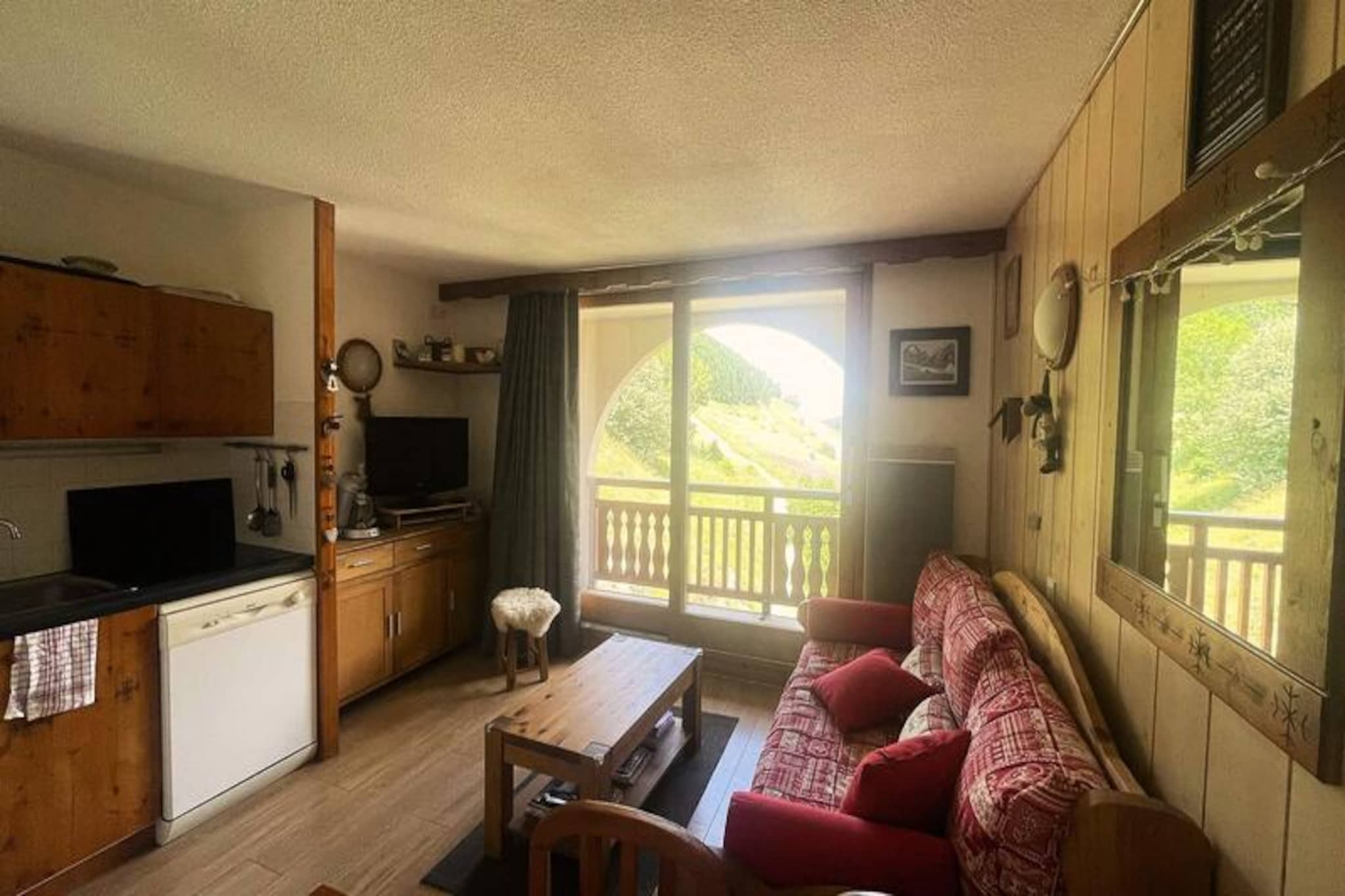 Apartment in Les Deux Alpes with Ski Views