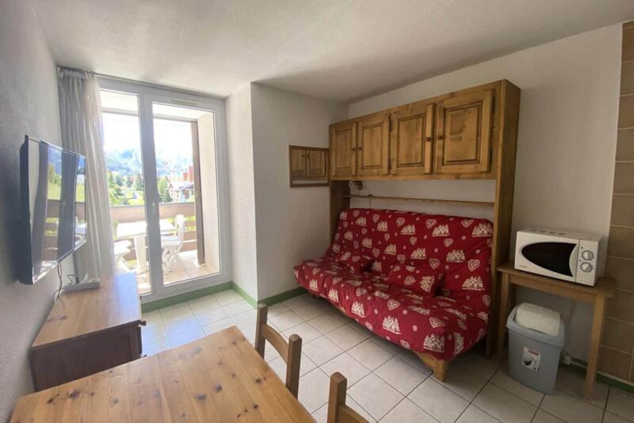 Apartment in Les Deux Alpes near Slopes