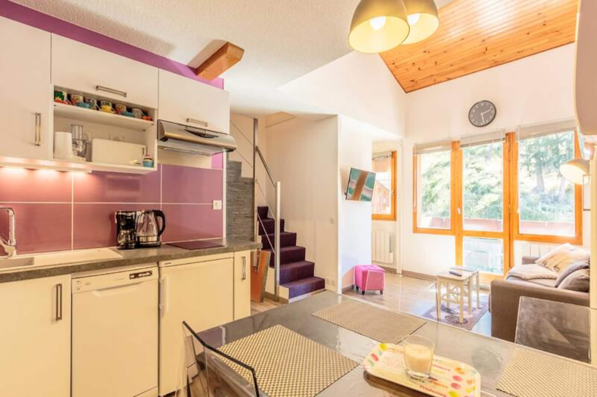 Apartment in Hameau du Sauget near Slopes