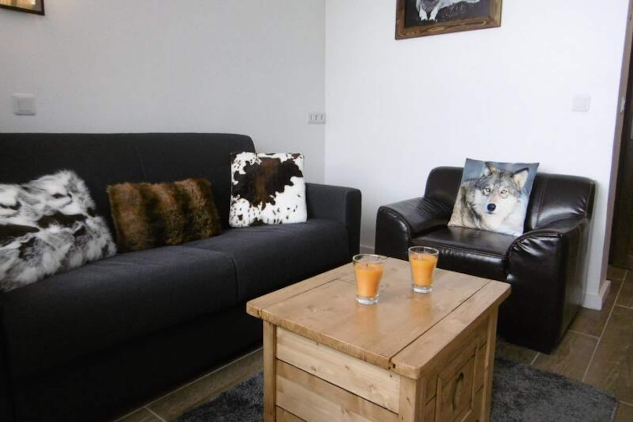 Apartment in Le Hameau near Ski Slopes