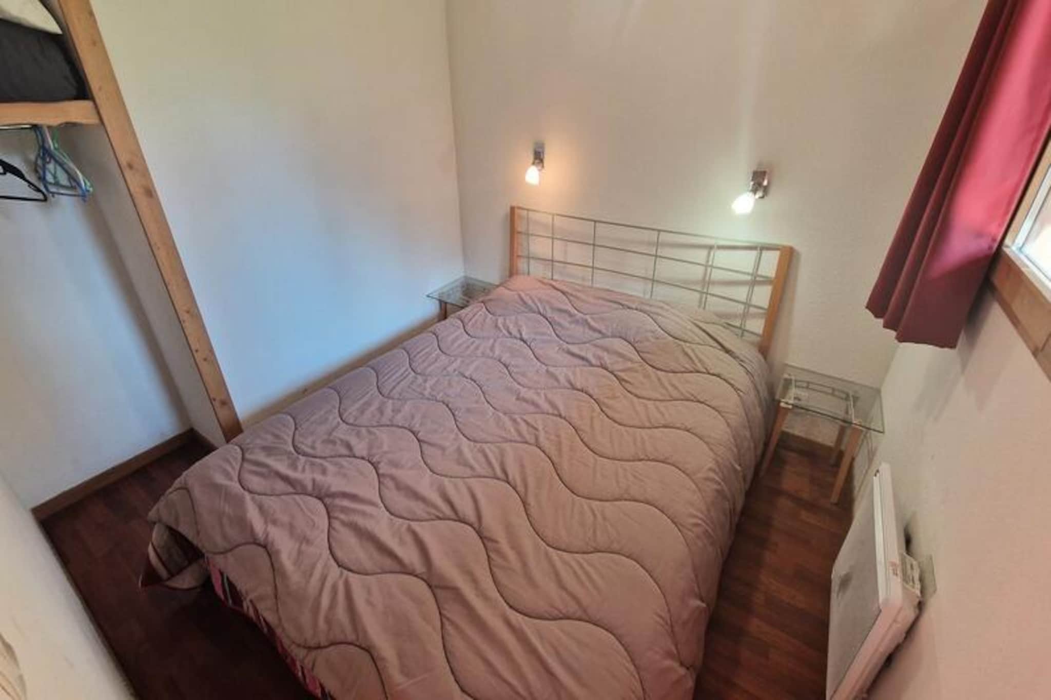 Apartment in Alpe d'Huez near Ski Lift