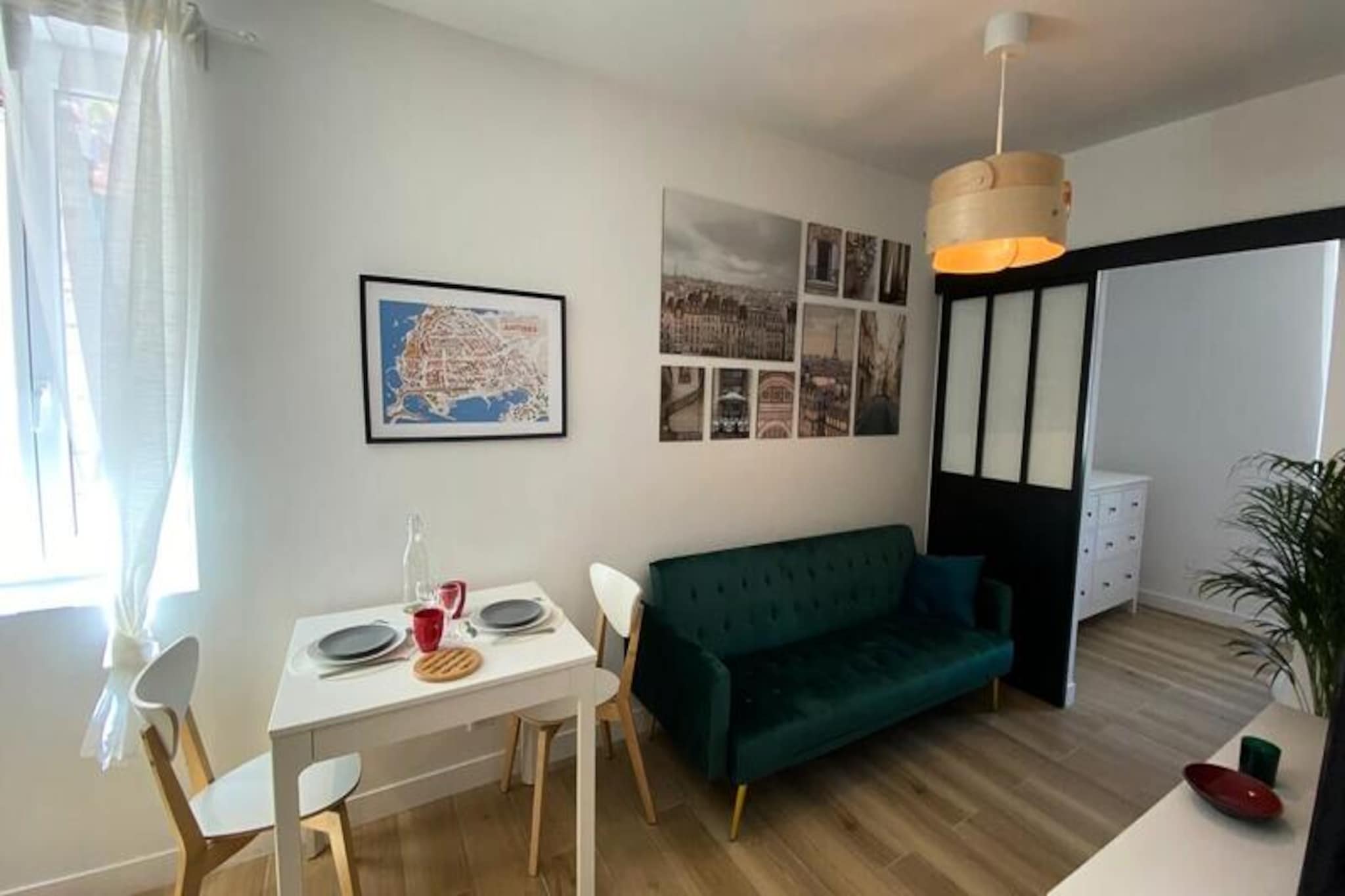 Apartment in Old Antibes near the Sea