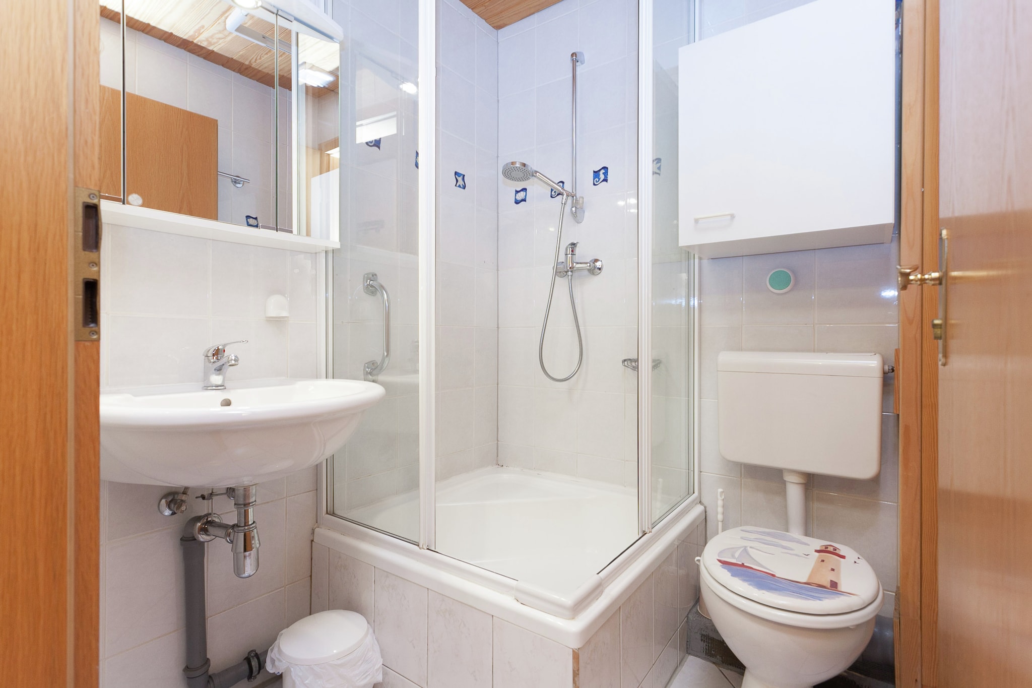 Ferienwohnung mit Kamin Am Waldrand-Bathroom