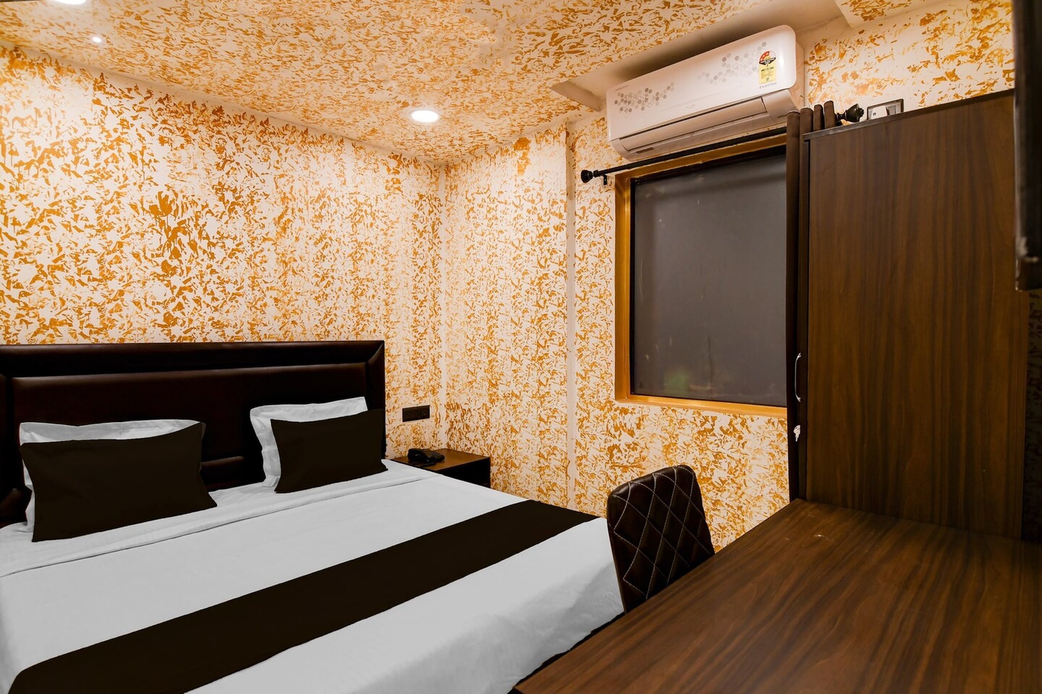 Townhouse Oak Moulali Terminal Creek Row