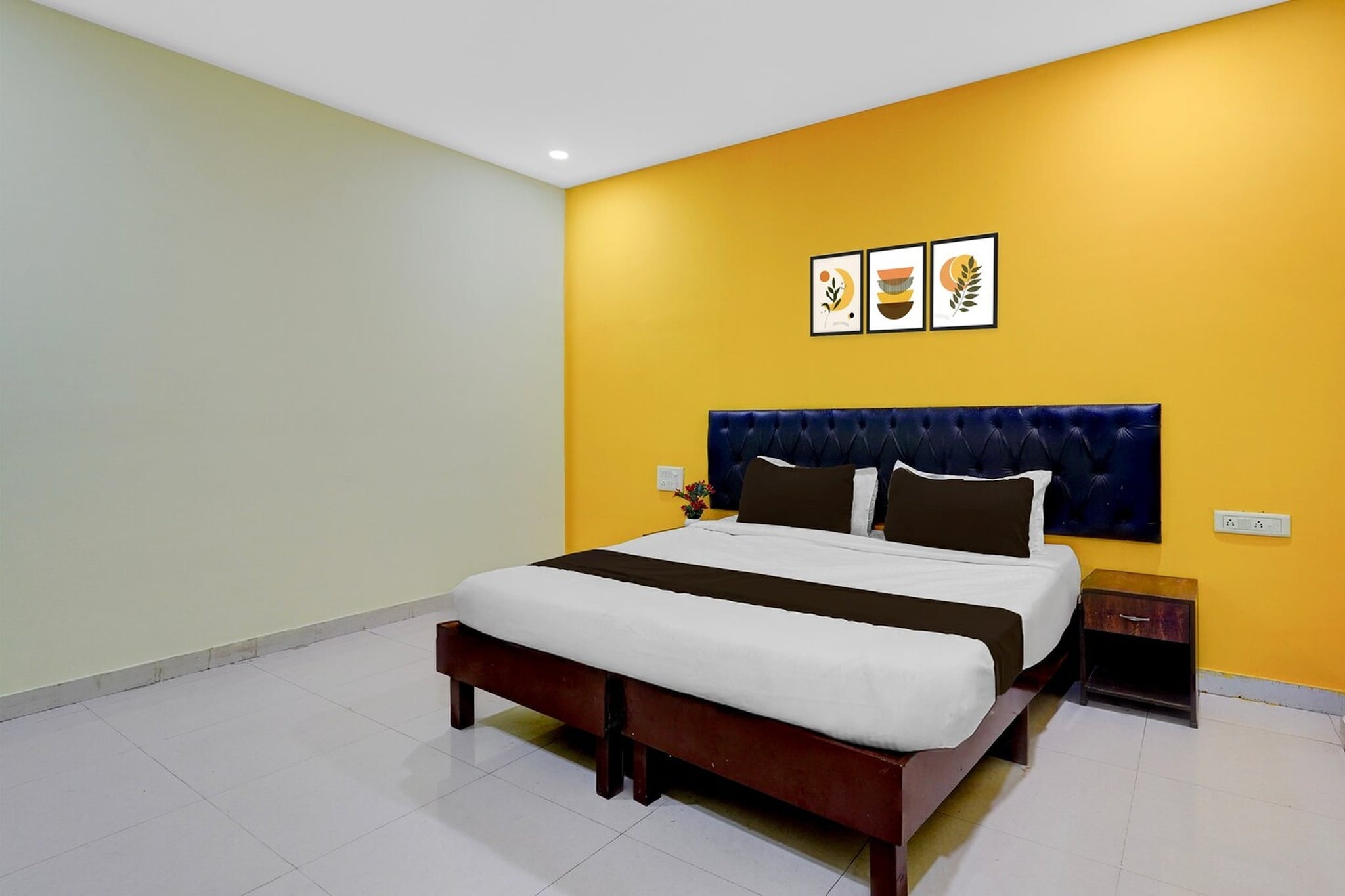 Located within 6.6 km of ISKCON Hare Krishna Temple and 8.2 km of Forum Mall, Koramangala, Collection O Indian Music Museum Bangalore Formerly HKH Homes provides rooms with air conditioning and a private bathroom in Bengaluru. This 3-star hotel offers room service, a 24-hour front desk and free WiFi. The hotel features family rooms.

All units at the hotel are equipped with a seating area, a flat-screen TV with satellite channels and a private bathroom with free toiletries and a bath or shower. All guest rooms include a desk.

A continental breakfast is available at Collection O Indian Music Museum Bangalore Formerly HKH Homes.

Bull Temple is 10 km from the accommodation, while Brigade Road is 12 km away. Kempegowda International Airport is 44 km from the property.

Unmarried couples are warmly welcome at this property.
Guests with local ID proof are warmly welcome.
Apologies, but we are currently unable to host foreign nationals at this property.
Early Check-In Policy: A full dayâ€™s room rate will be charged for check-ins before 6:00 AM. Complimentary early check-in is available between 6:00 AM and 10:00 AM, subject to room availability.
 
Check-in is only available to guests aged 18 and above. Please provide a government-issued ID to confirm your age.