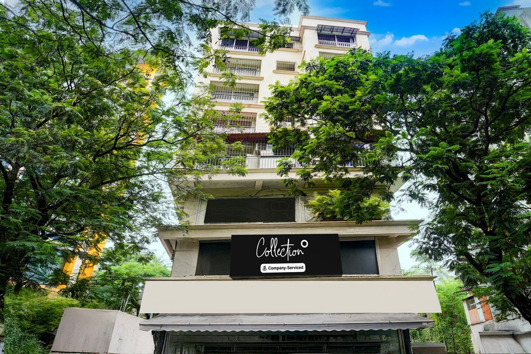 Collection O Viviana Mall Thane West