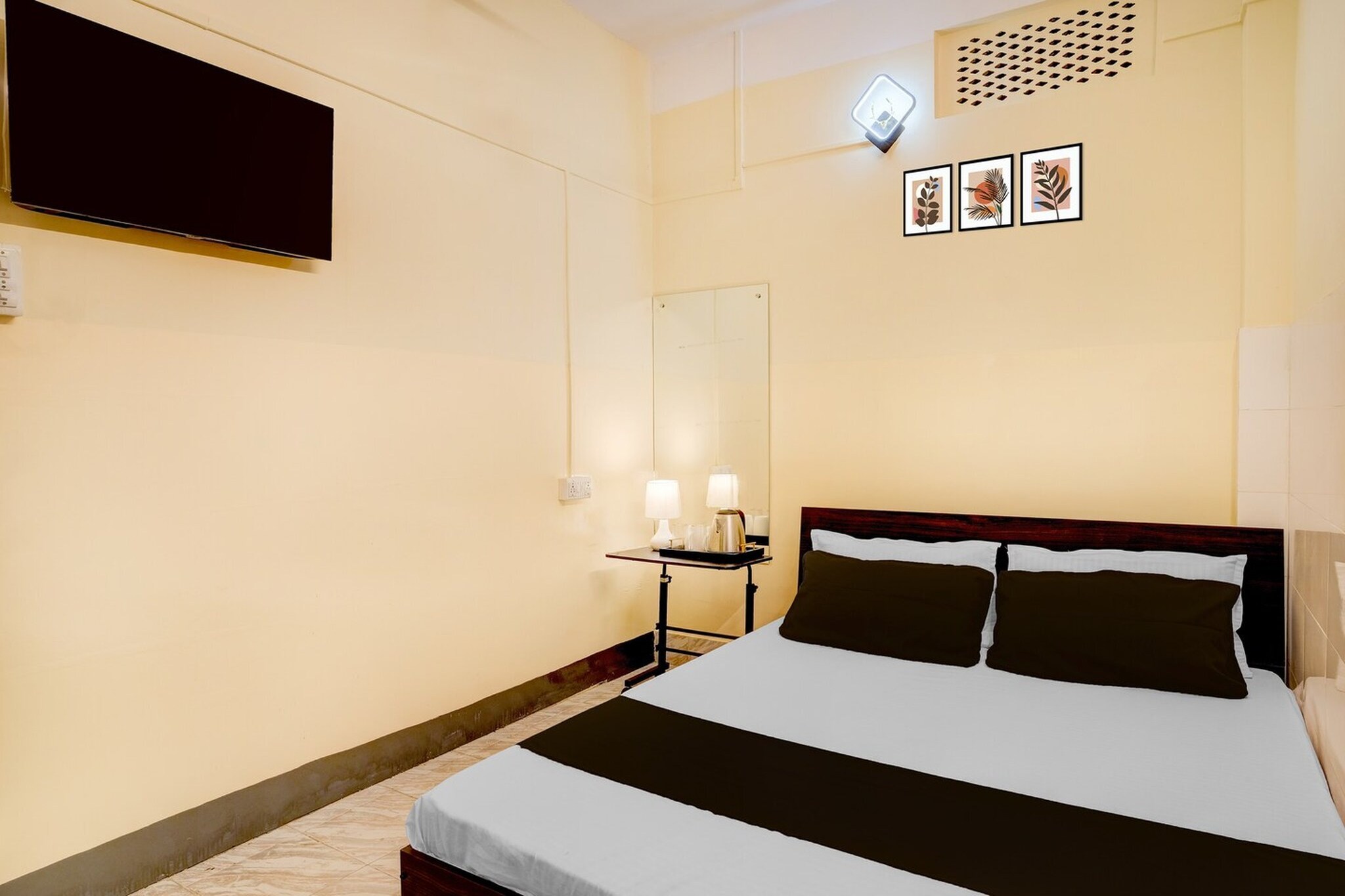 Set within 14 km of Kamakhya Temple and 6.2 km of ISKCON Guwahati, Collection O GNRC Hospital Dispur Formerly Shree Vinayak Guest House offers rooms with air conditioning and a private bathroom in Guwahati. This 3-star hotel offers room service, a 24-hour front desk and free WiFi. The hotel features family rooms.
The units at the hotel come with a seating area, a flat-screen TV with satellite channels and a private bathroom with free toiletries and a bath or shower. All units feature a desk.
Indira Gandhi Athletic Stadium is 6.5 km from Collection O GNRC Hospital Dispur Formerly Shree Vinayak Guest House, while Guwahati Zoo is 6.6 km away. Lokpriya Gopinath Bordoloi International Airport is 24 km from the property.
Unmarried couples are warmly welcome at this property.
Guests with local ID proof are warmly welcome.
Apologies, but we are currently unable to host foreign nationals at this property.
Early Check-In Policy: A full day’s room rate will be charged for check-ins before 6:00 AM. Complimentary early check-in is available between 6:00 AM and 10:00 AM, subject to room availability.
Check-in is only available to guests aged 18 and above. Please provide a government-issued ID to confirm your age.