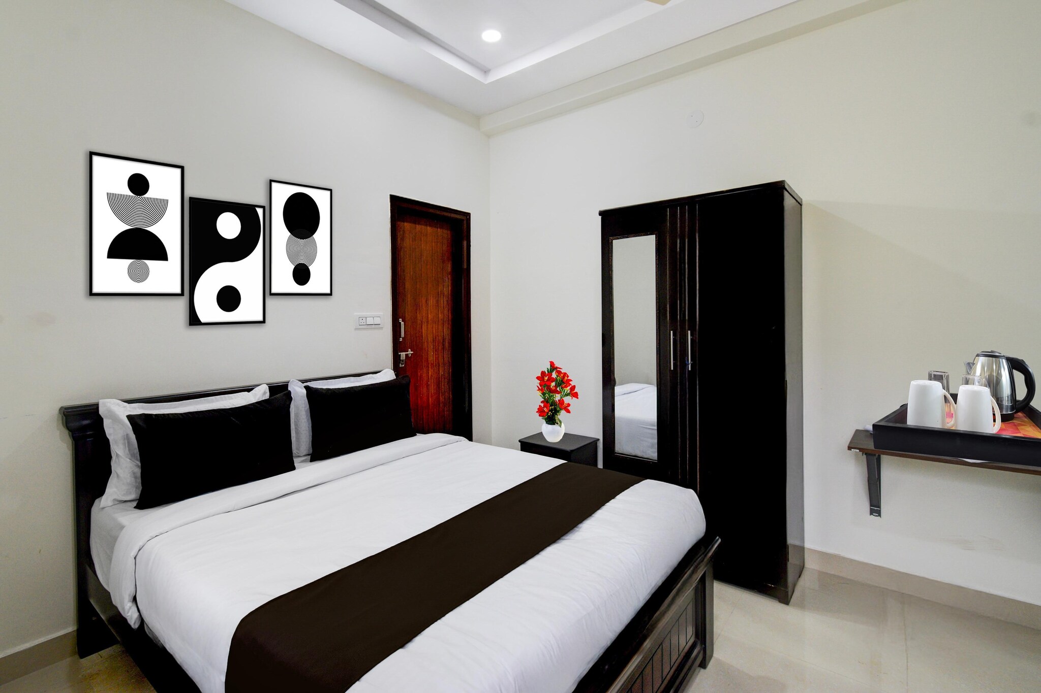 Set within 18 km of Ramoji Film City and 19 km of Charminar, Collection O Adibatla X Road, Near TCS, Wonderla Road offers rooms with air conditioning and a private bathroom in Ibrāhīmpatan. This 3-star hotel offers room service, a 24-hour front desk and free WiFi. The hotel features family rooms.

The units at the hotel come with a seating area, a flat-screen TV with satellite channels and a private bathroom with free toiletries and a bath or shower. All guest rooms feature a desk.

Mecca Masjid is 19 km from Collection O Adibatla X Road, Near TCS, Wonderla Road, while Chowmahalla Palace is 20 km away. Rajiv Gandhi International Airport is 16 km from the property.

Unmarried couples are warmly welcome at this property.
Guests with local ID proof are warmly welcome.
Foreign guests are welcome and allowed to stay at this property without any restrictions
Early Check-In Policy: A full day’s room rate will be charged for check-ins before 6:00 AM. Complimentary early check-in is available between 6:00 AM and 10:00 AM, subject to room availability.
 
Check-in is only available to guests aged 18 and above. Please provide a government-issued ID to confirm your age.