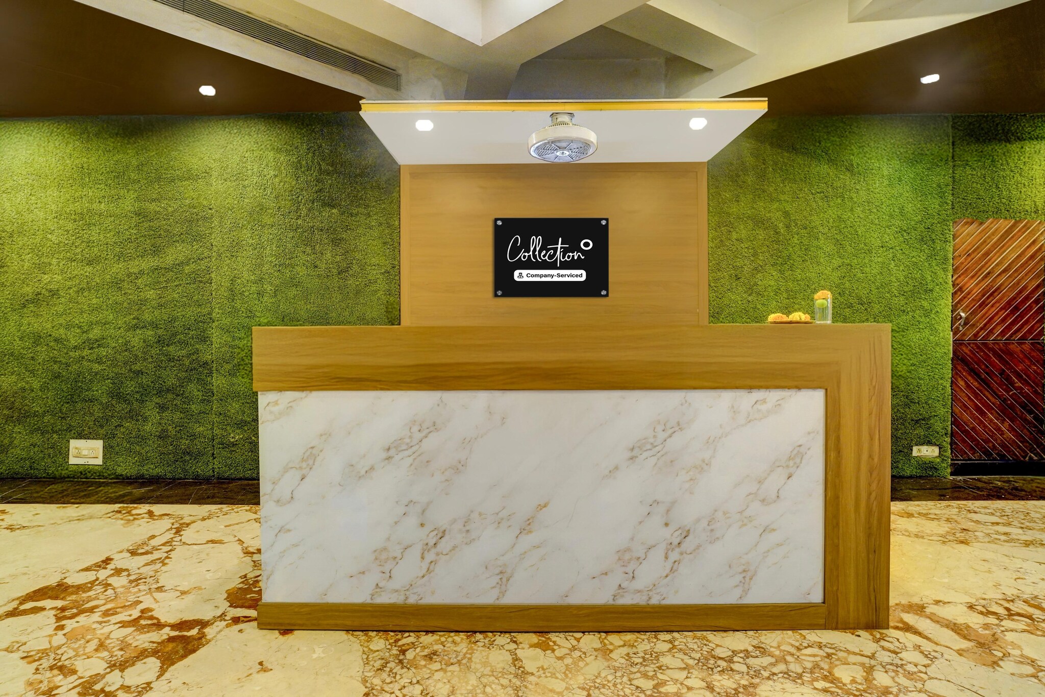 Ground floor: (bedroom(double bed, TV, seating area, air conditioning, telephone), bathroom(bathtub or shower, shower, washbasin, toilet, Towels incl., shampoo, body soap, hot water), lift)