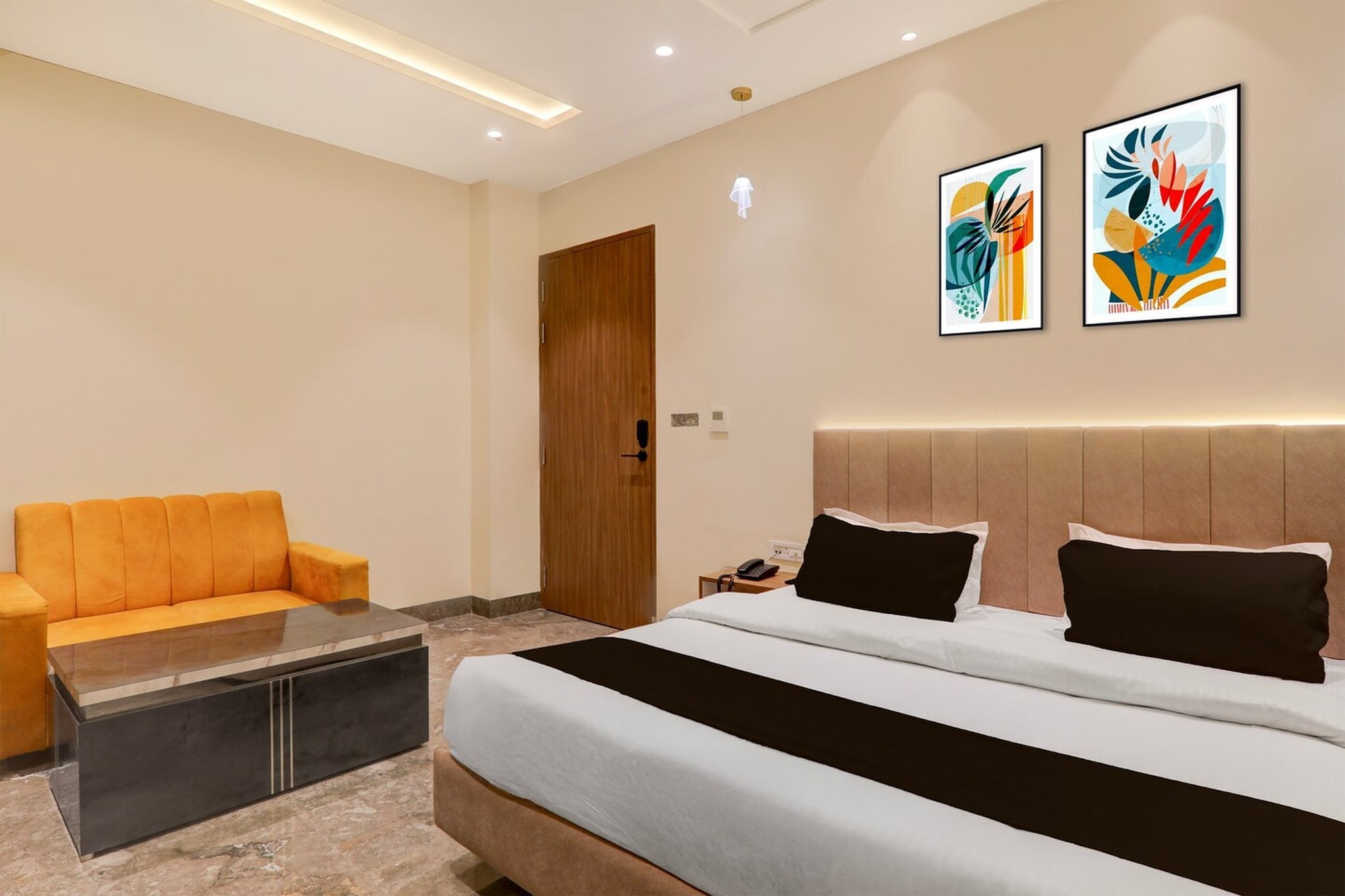 Collection O B.R. Ambedkar Park Taramandal Formerly Shree Krishna Inn is offering accommodation in Gorakhpur. With free WiFi, this 3-star hotel offers room service and a 24-hour front desk. The hotel has family rooms.

All rooms at the hotel are fitted with a seating area, a flat-screen TV with satellite channels and a private bathroom with free toiletries and a bath or shower. The rooms at Collection O B.R. Ambedkar Park Taramandal Formerly Shree Krishna Inn have air conditioning and a desk.

Gorakhpur Airport is 7 km from the property.
Early Check-In Policy: A full dayâ€™s room rate will be charged for check-ins before 6:00 AM. Complimentary early check-in is available between 6:00 AM and 10:00 AM, subject to room availability.
Check-in is only available to guests aged 18 and above. Please provide a government-issued ID to confirmÂ yourÂ age.

1. Unmarried couples are warmly welcome at this property.
2. Guests with local ID proof are warmly welcome.
3.Foreign guests are welcome and allowed to stay at this property without any restrictions
