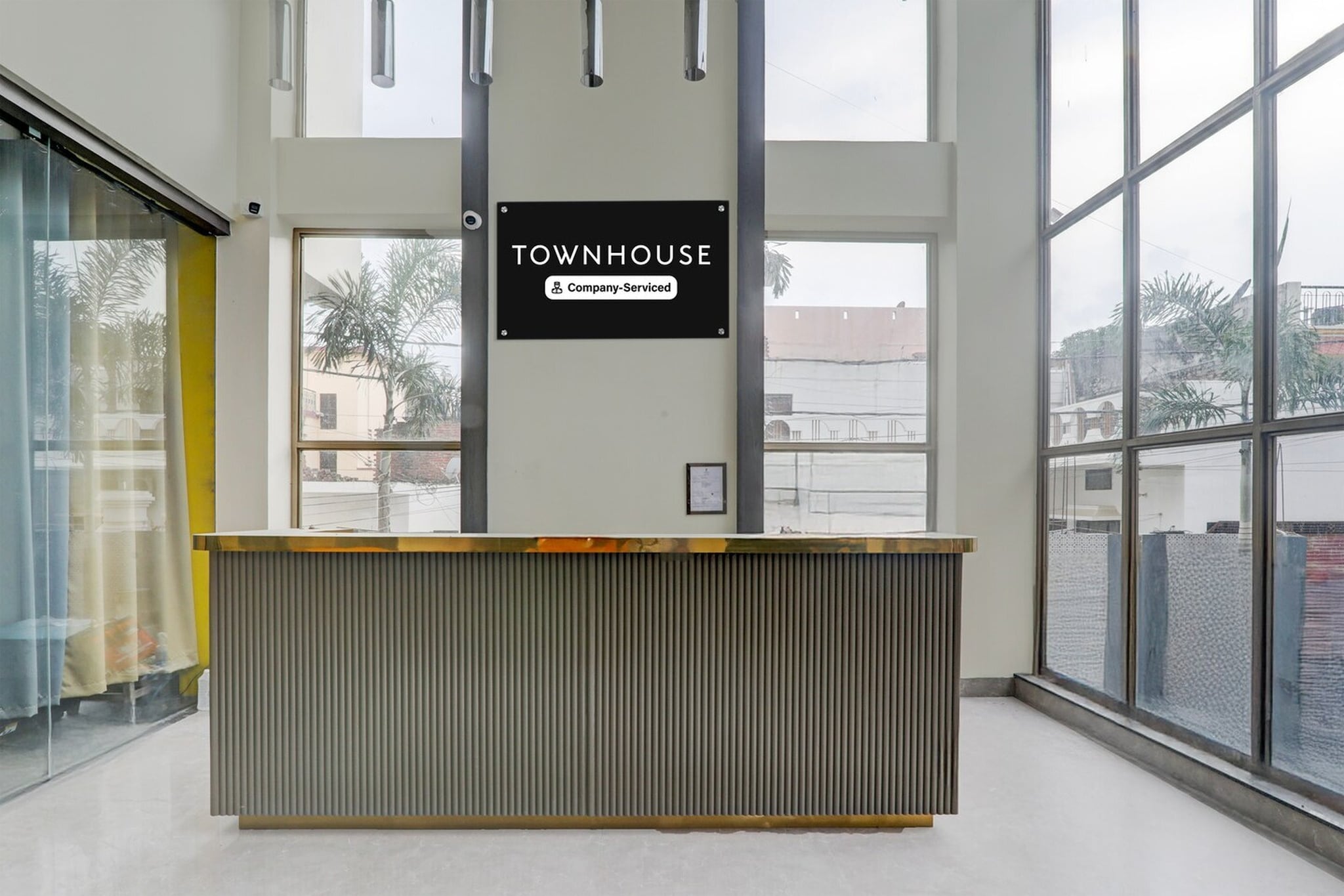 Ground floor: (bedroom(double bed, TV, seating area, air conditioning, telephone), bathroom(bathtub or shower, shower, washbasin, toilet, Towels incl., shampoo, body soap, hot water))