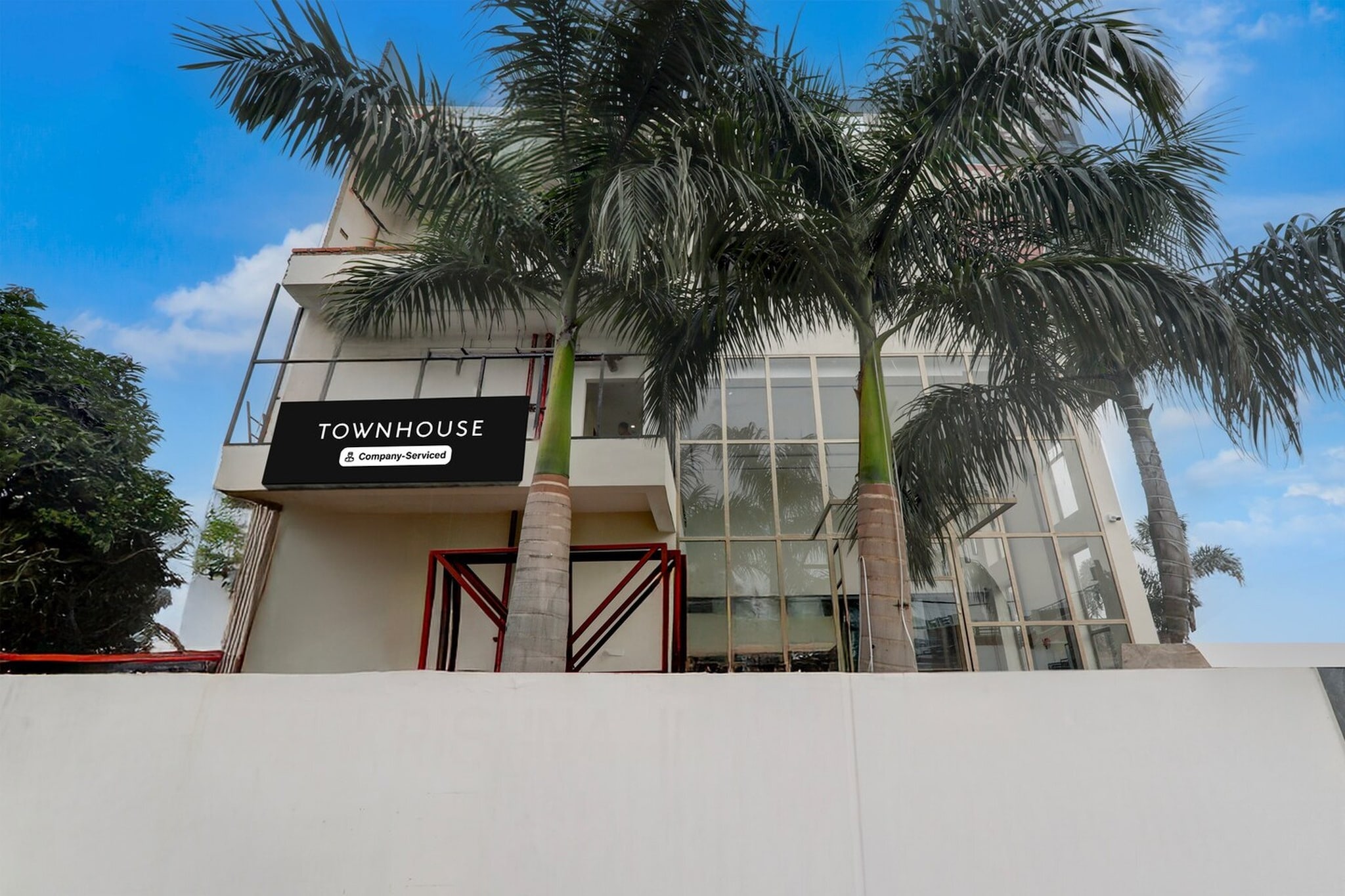 Collection Park Taramandal Krishna Inn