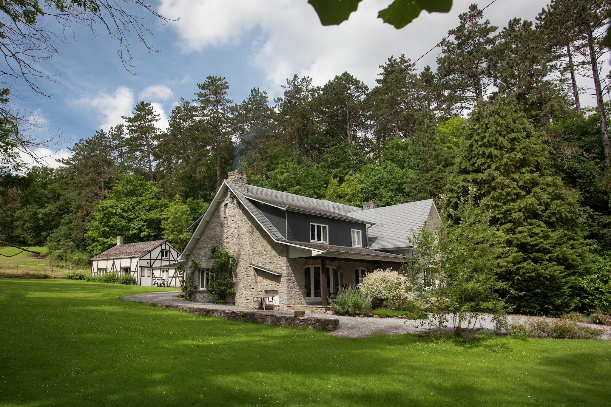 Vakantiehuis Belvaux-Rochefort max. 9 personen 5 slaapkamers #1