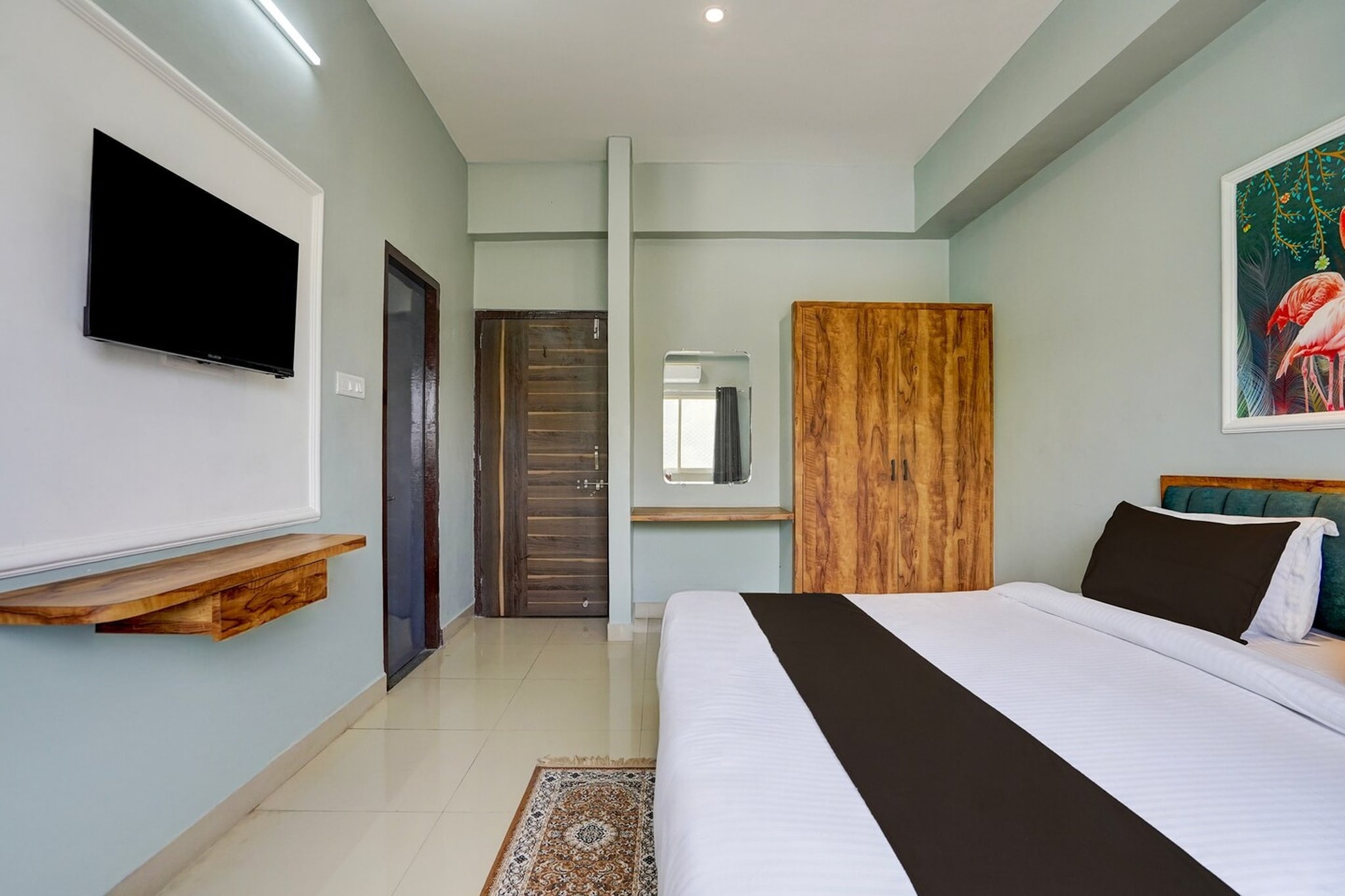 Located within 2.7 km of Udaipur Railway Station and 4.6 km of Lake Pichola, Collection O Udaipur City Railway Station Formerly Shree Ganesh Guest House provides rooms with air conditioning and a private bathroom in Udaipur. With free WiFi, this 3-star hotel offers room service and a 24-hour front desk. The hotel features family rooms.

All units at the hotel are equipped with a seating area, a flat-screen TV with satellite channels and a private bathroom with free toiletries and a shower. All guest rooms include a desk.

Jagdish temple is 4.7 km from Collection O Udaipur City Railway Station Formerly Shree Ganesh Guest House, while Bagore ki Haveli is 4.9 km away. Maharana Pratap Airport is 23 km from the property.
Early Check-In Policy: A full dayâ€™s room rate will be charged for check-ins before 6:00 AM. Complimentary early check-in is available between 6:00 AM and 10:00 AM, subject to room availability.
Check-in is only available to guests aged 18 and above. Please provide a government-issued ID to confirmÂ yourÂ age.

1.Unmarried couples are warmly welcome at this property.
2. Guests with local ID proof are warmly welcome.
3.Foreign guests are welcome and allowed to stay at this property without any restrictions
