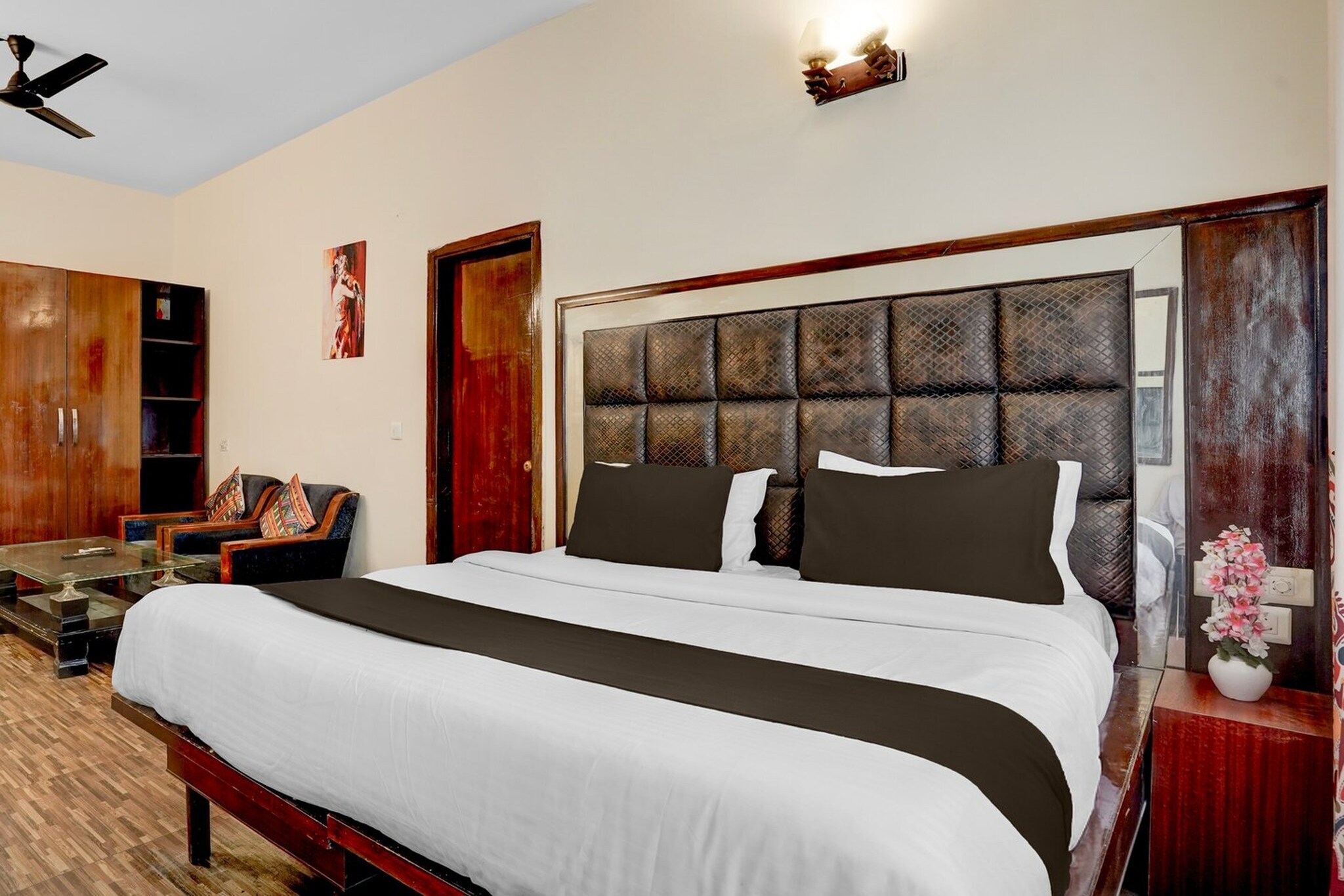 Hotel O Ashtley Hall Dehradun Daichi