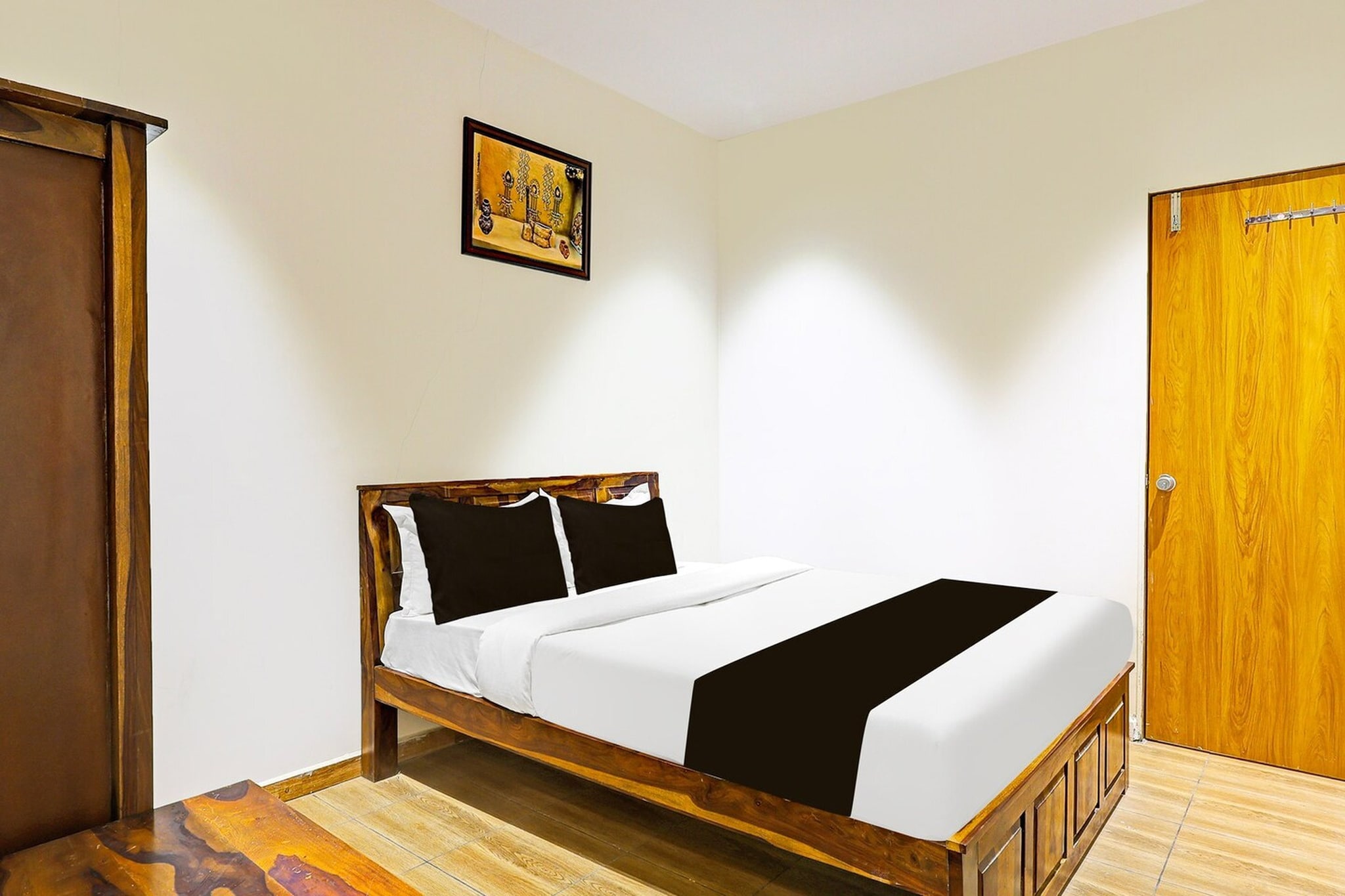 Located within 24 km of Sardar Patel Stadium and 28 km of Gandhi Ashram, Collection O Pethapur Gandhinagar Formerly Hotel Royal Park provides rooms with air conditioning and a private bathroom in Gandhinagar. Among the facilities at this property are room service and a 24-hour front desk, along with free WiFi throughout the property. The hotel features family rooms.
All units at the hotel are equipped with a seating area, a flat-screen TV with satellite channels and a private bathroom with free toiletries and a bath or shower. All guest rooms include a desk.
IIM is 34 km from Collection O Pethapur Gandhinagar Formerly Hotel Royal Park, while Akshardham Temple is 5 km away. Sardar Vallabhbhai Patel International Airport is 24 km from the property.
Early Check-In Policy: A full day’s room rate will be charged for check-ins before 6:00 AM. Complimentary early check-in is available between 6:00 AM and 10:00 AM, subject to room availability.
Check-in is only available to guests aged 18 and above. Please provide a government-issued ID to confirm your age.
1.Unmarried couples are warmly welcome at this property.
2. Guests with local ID proof are warmly welcome.
3.Foreign guests are welcome and allowed to stay at this property without any restrictions