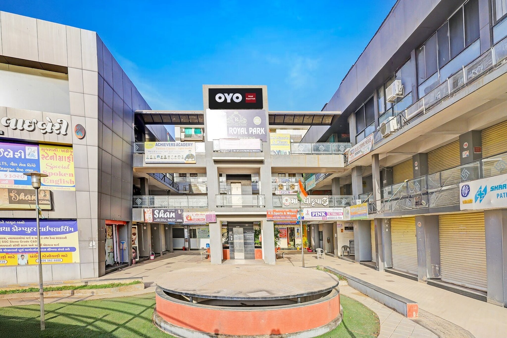 Collection O Pethapur Gandhinagar