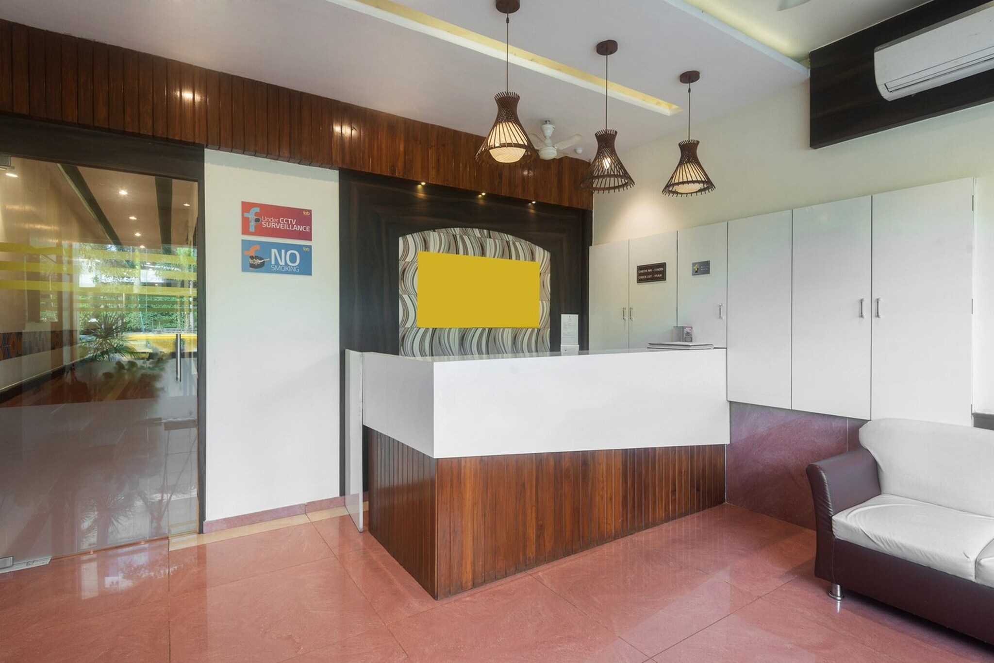 Ground floor: (bedroom(double bed, TV, seating area, air conditioning, telephone), bathroom(bathtub or shower, shower, washbasin, toilet, Towels incl., shampoo, body soap, hot water))