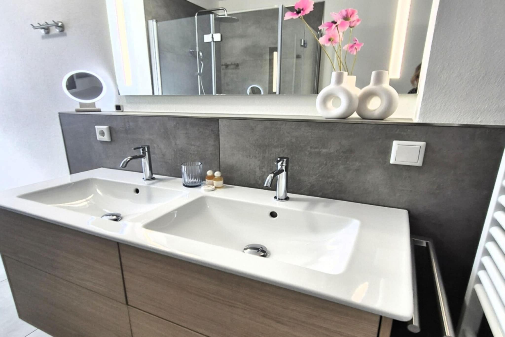 2 SZ Deluxe/ 5P- Winterberg Appartement 21134-Badkamer