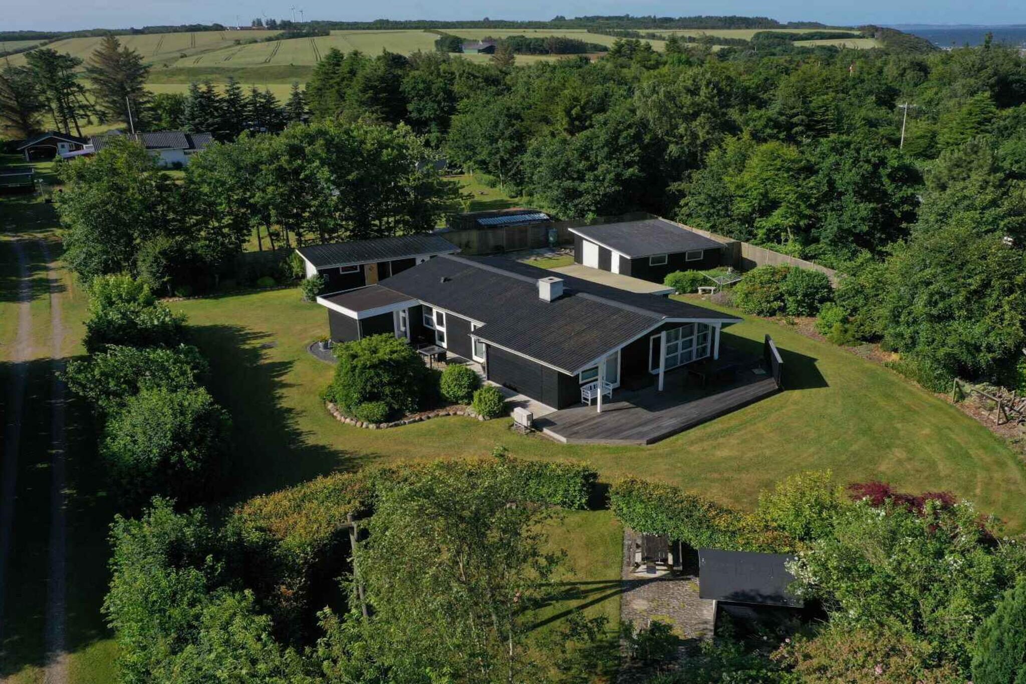 4 Sterne Ferienhaus in Løgstør-Im Freien