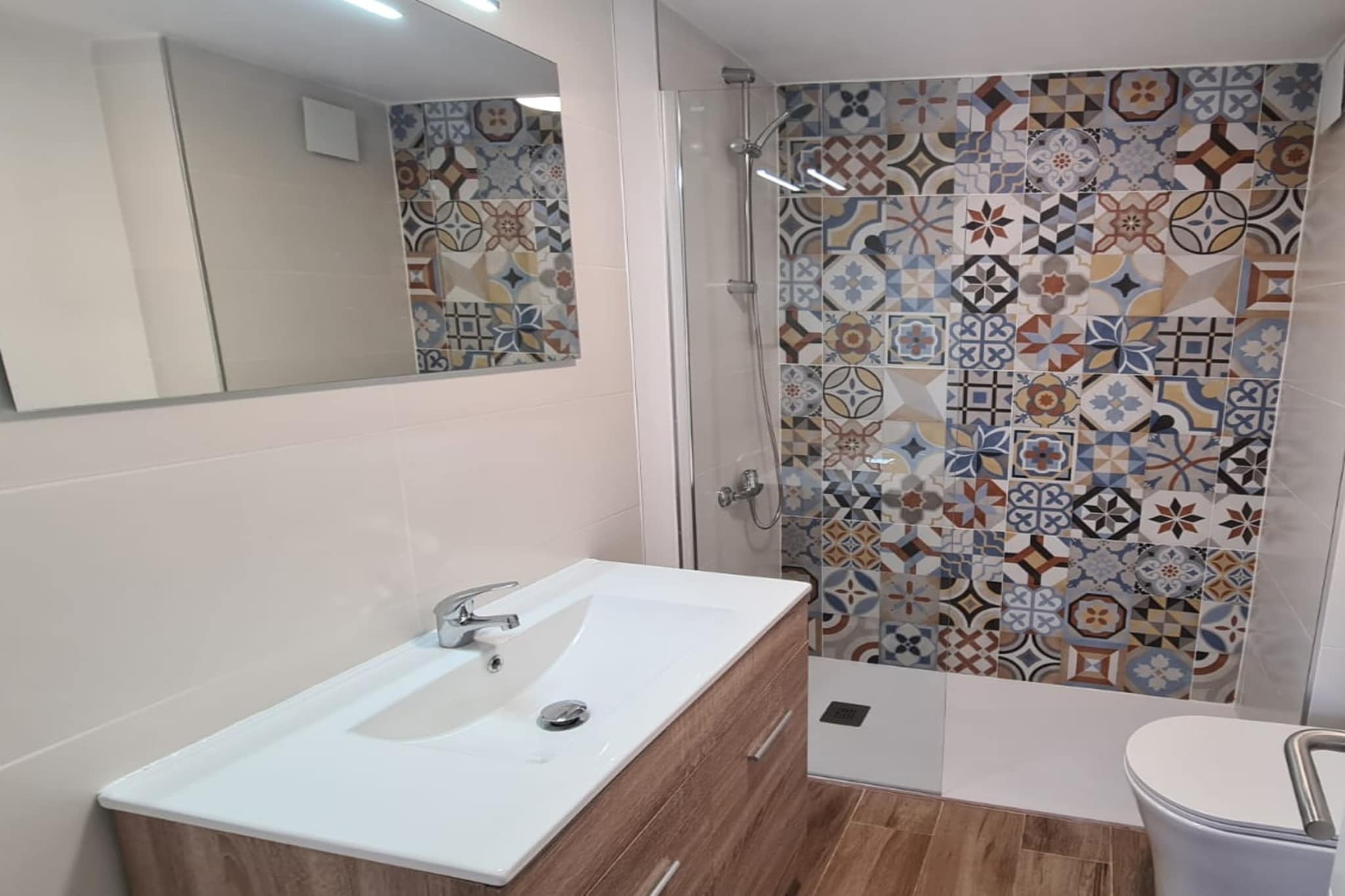 CT 344 AL - Faro's Teckel Apartments Geminis Sky-Badkamer