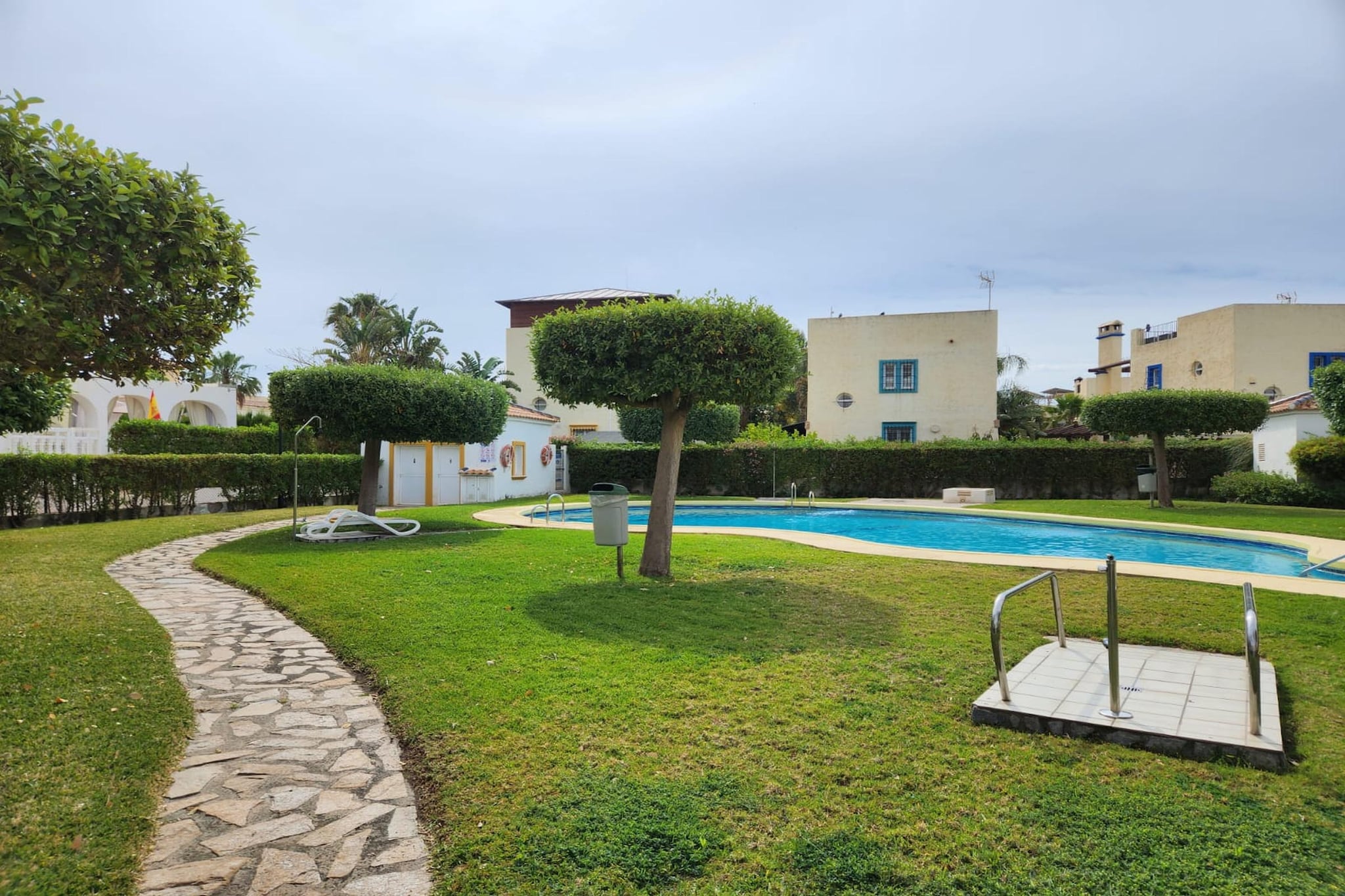 CT 341 AL - Faro's Casa Adosada-Tuinen zomer