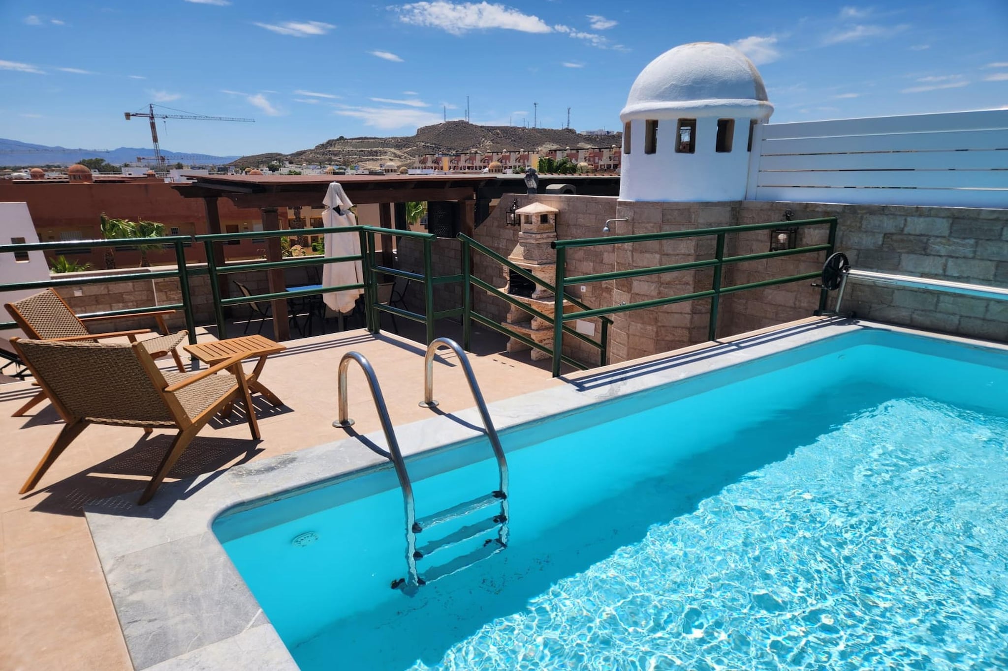 CT 339 AL - Faro's Paraiso de Vera Apartment-Zwembad