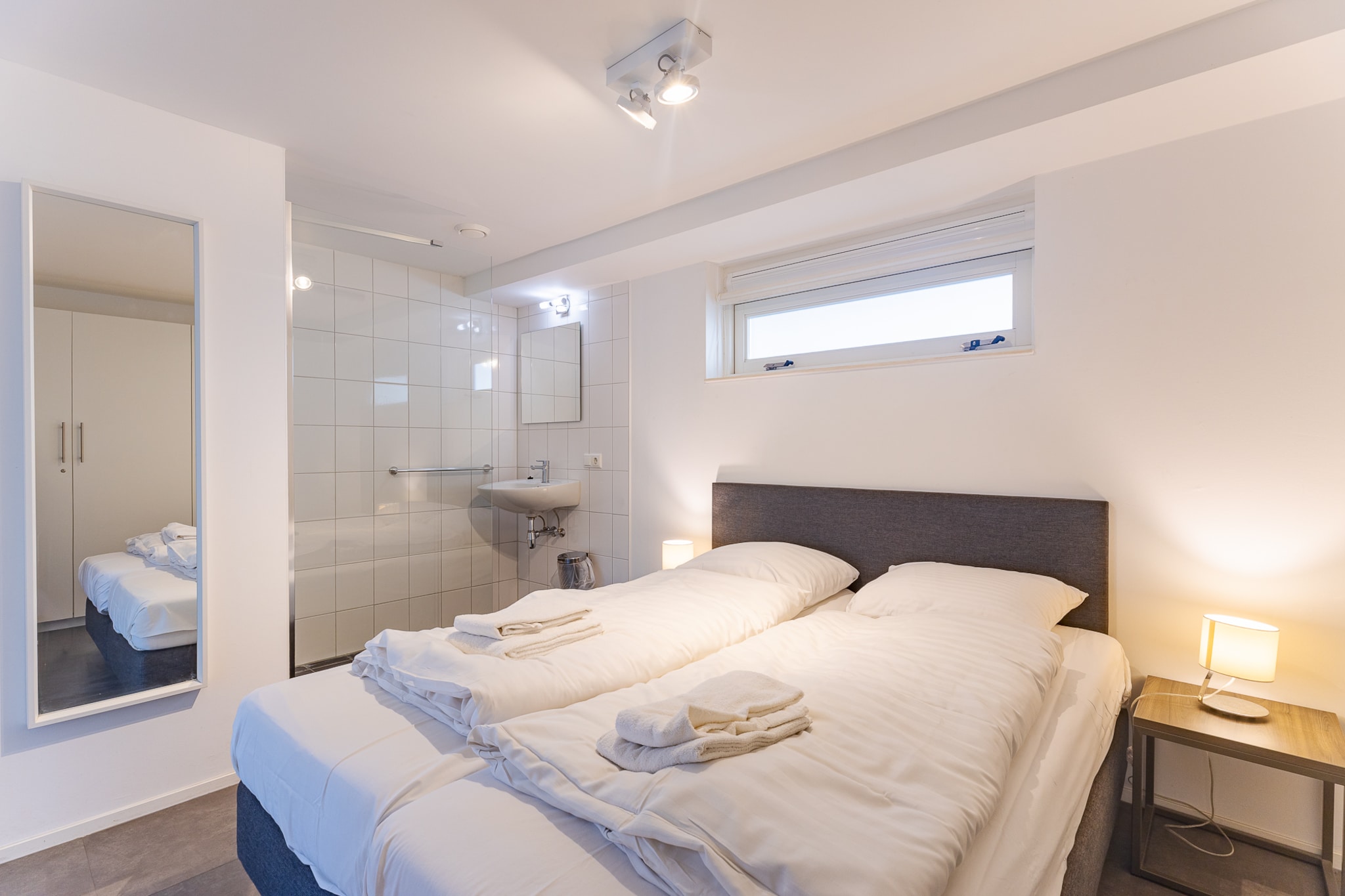 Zonnedorp 19 Modern holiday home Renesse | Beach within walking distance-Schlafzimmer