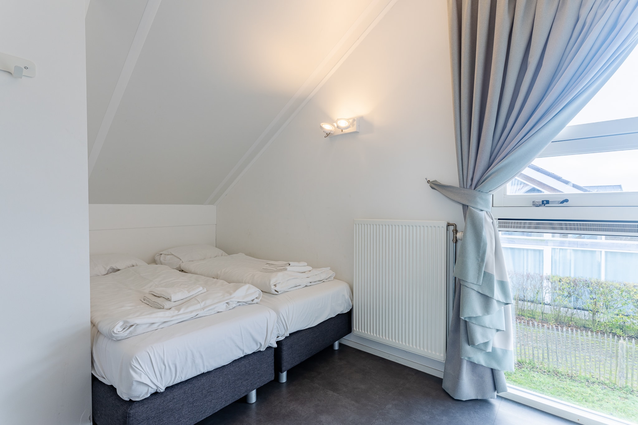 Zonnedorp 19 Modern holiday home Renesse | Beach within walking distance-Schlafzimmer