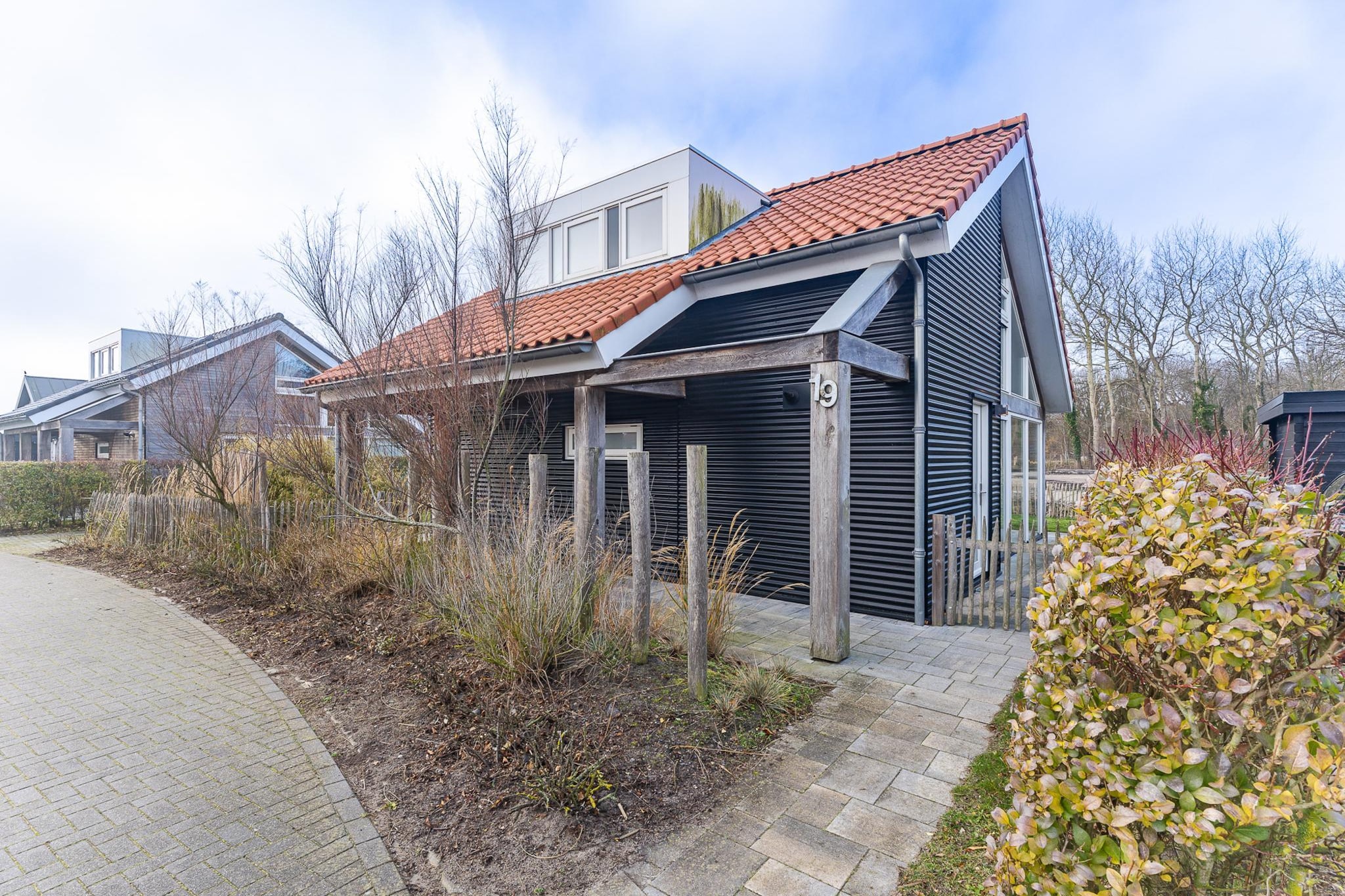 Zonnedorp 19 Modern holiday home Renesse | Beach within walking distance - Außenbereich Sommer