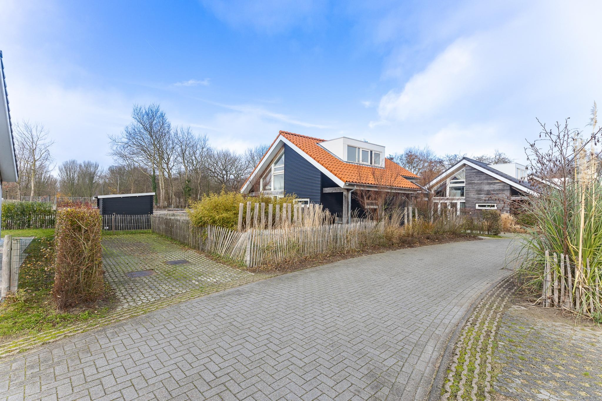 Zonnedorp 19 Modern holiday home Renesse | Beach within walking distance - Außenbereich Sommer