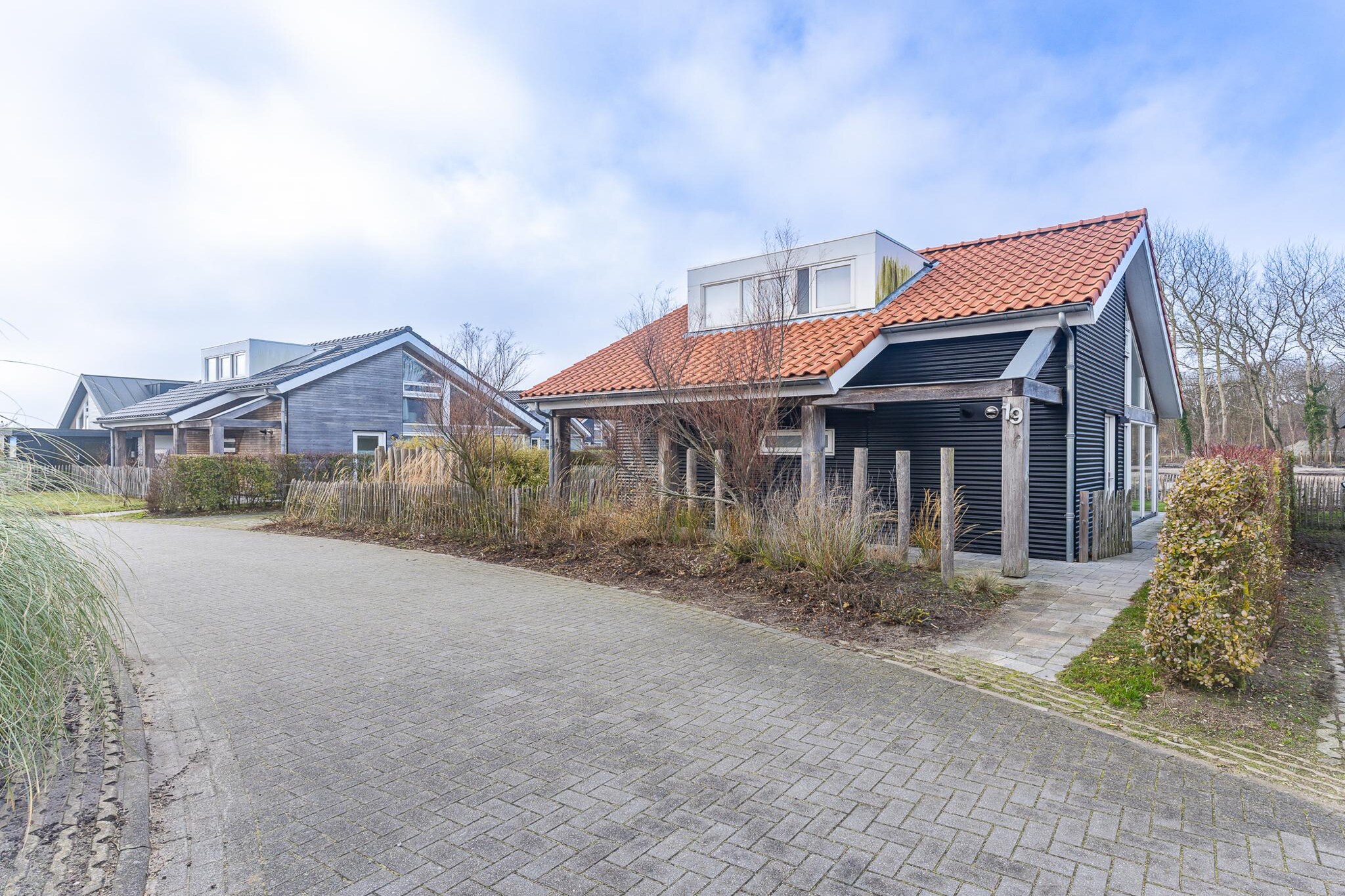 Zonnedorp 19 Modern holiday home Renesse | Beach within walking distance - Außenbereich Sommer