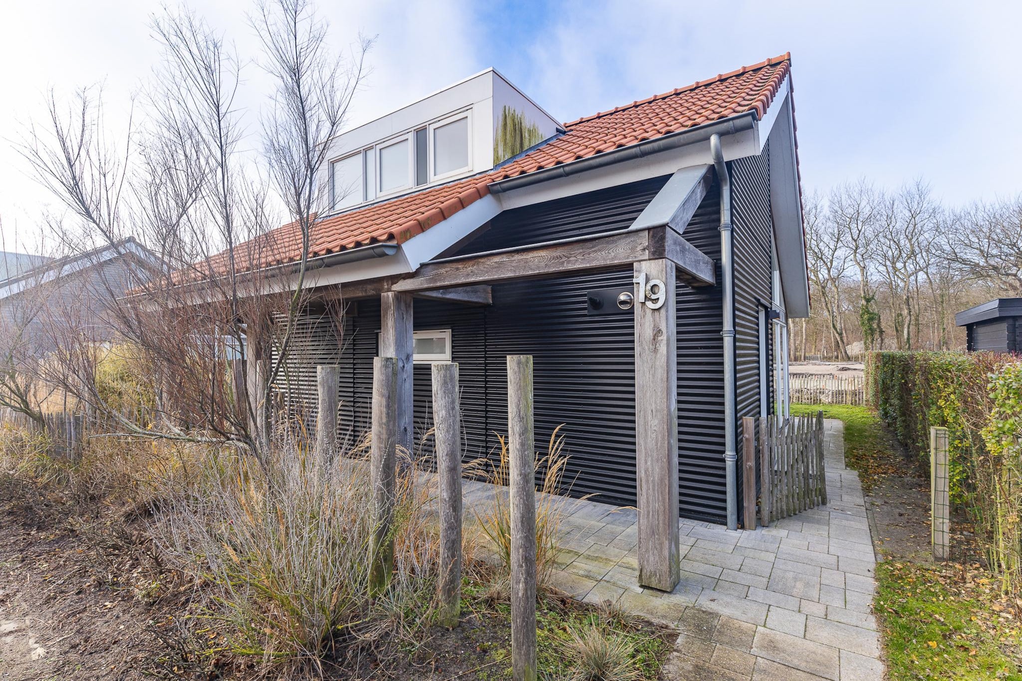 Zonnedorp 19 Modern holiday home Renesse | Beach within walking distance - Außenbereich Sommer