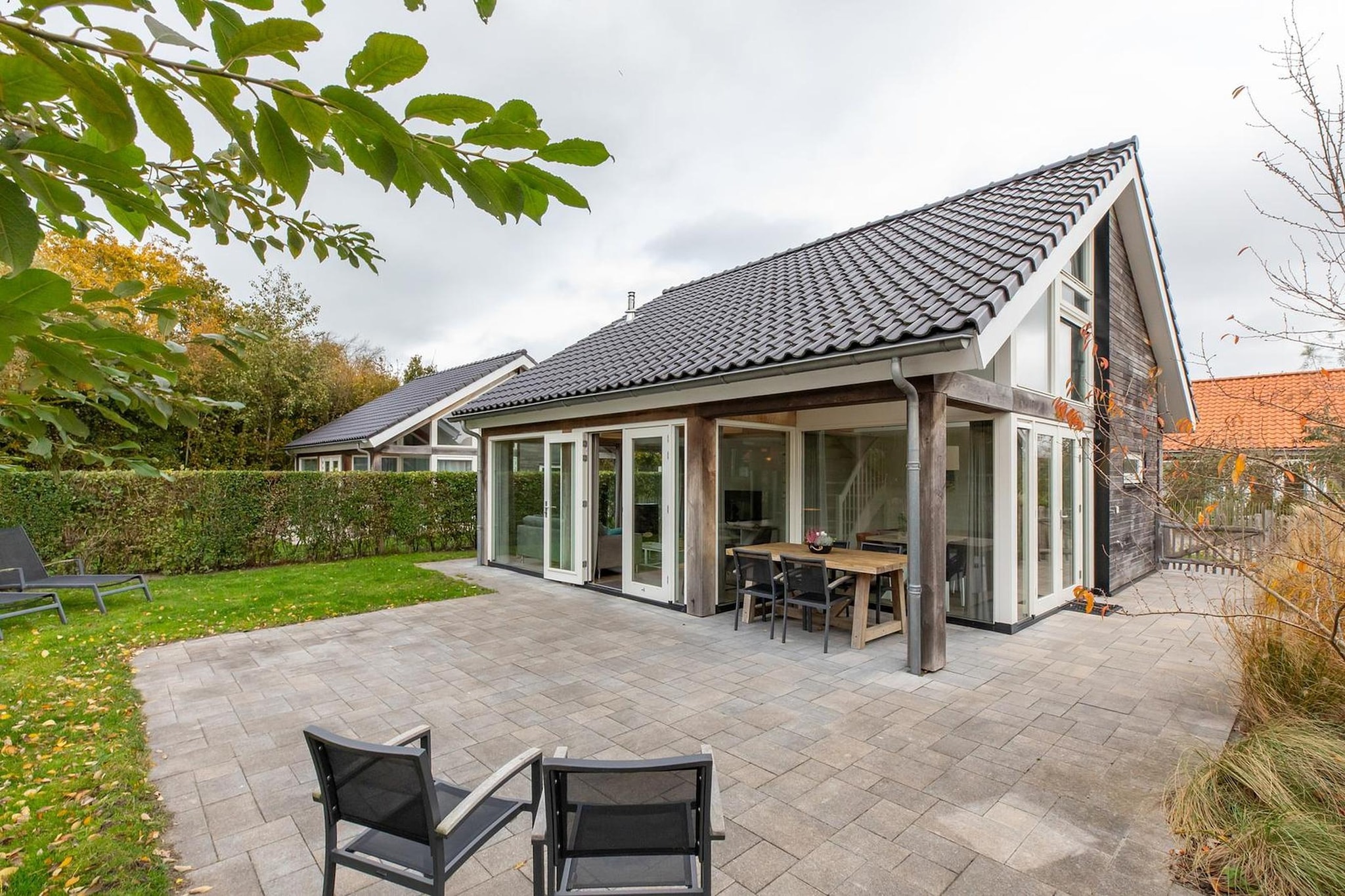 Zonnedorp 21  Beach Villa Joya Renesse | Luxury Beach Villa with Sauna - Außenbereich Sommer