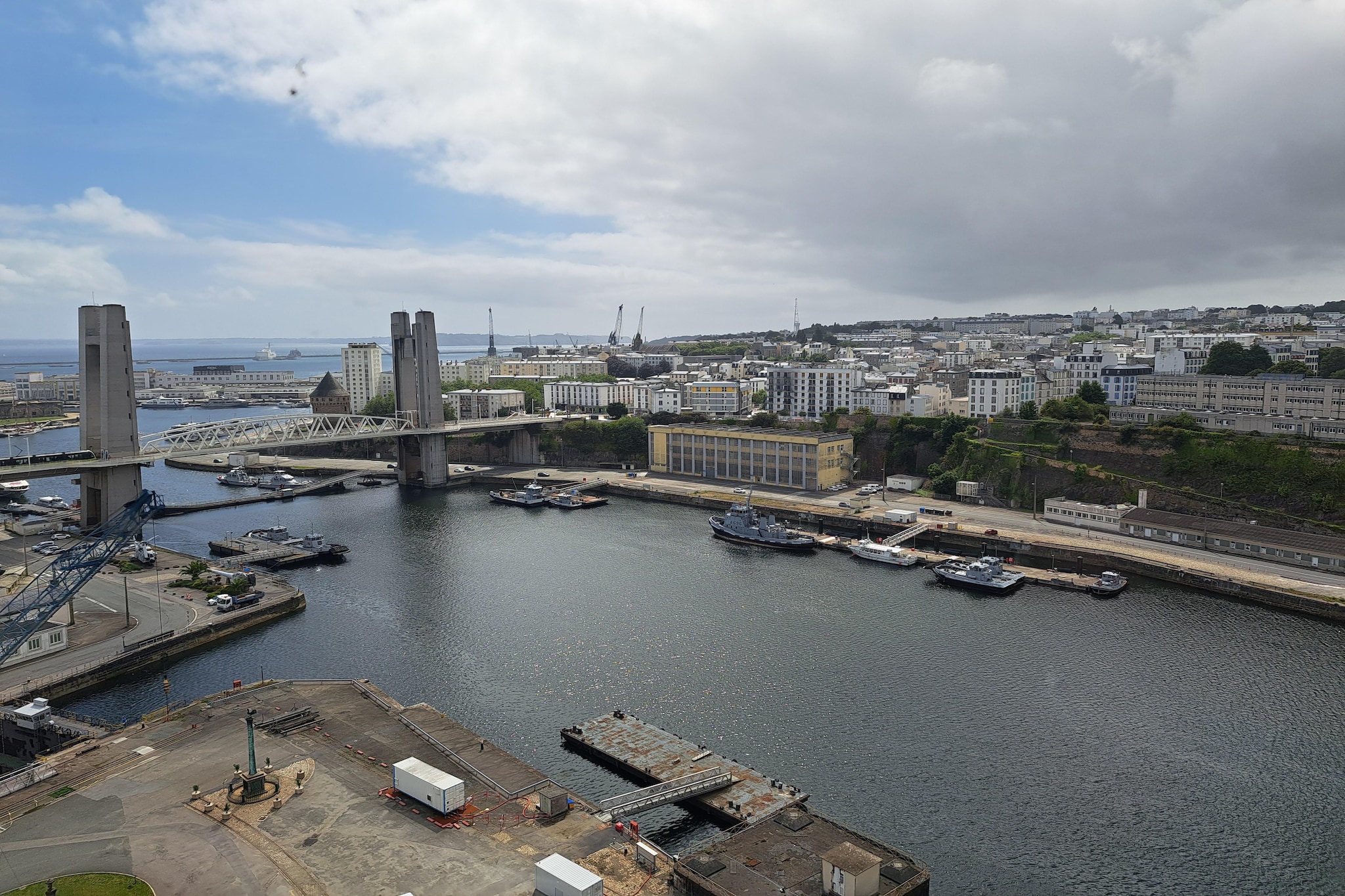 Doppelhaushälfte in Milizac-Gebieden zomer 20km
