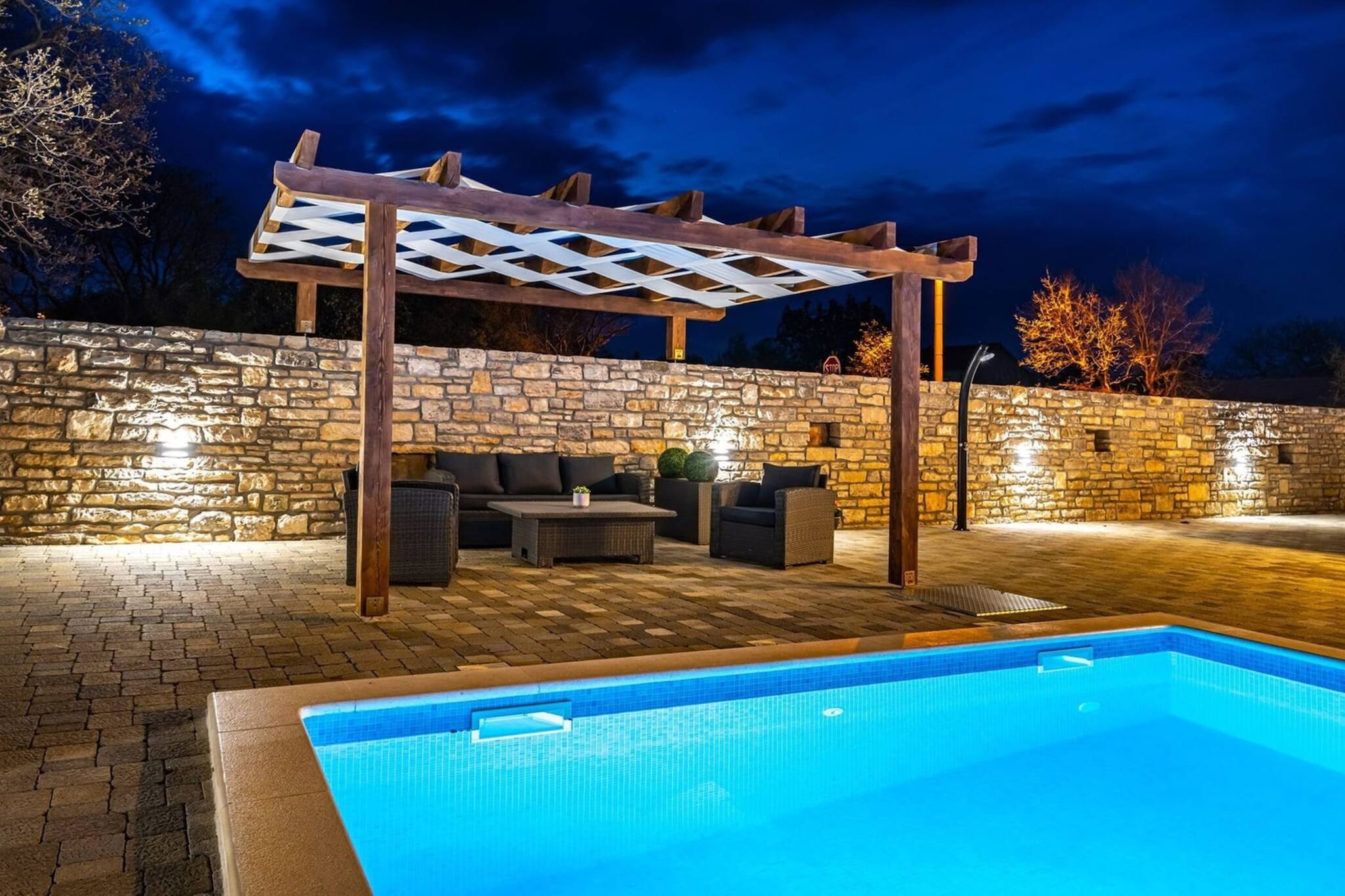 Luxury Villa Escape-Terrasbalkon
