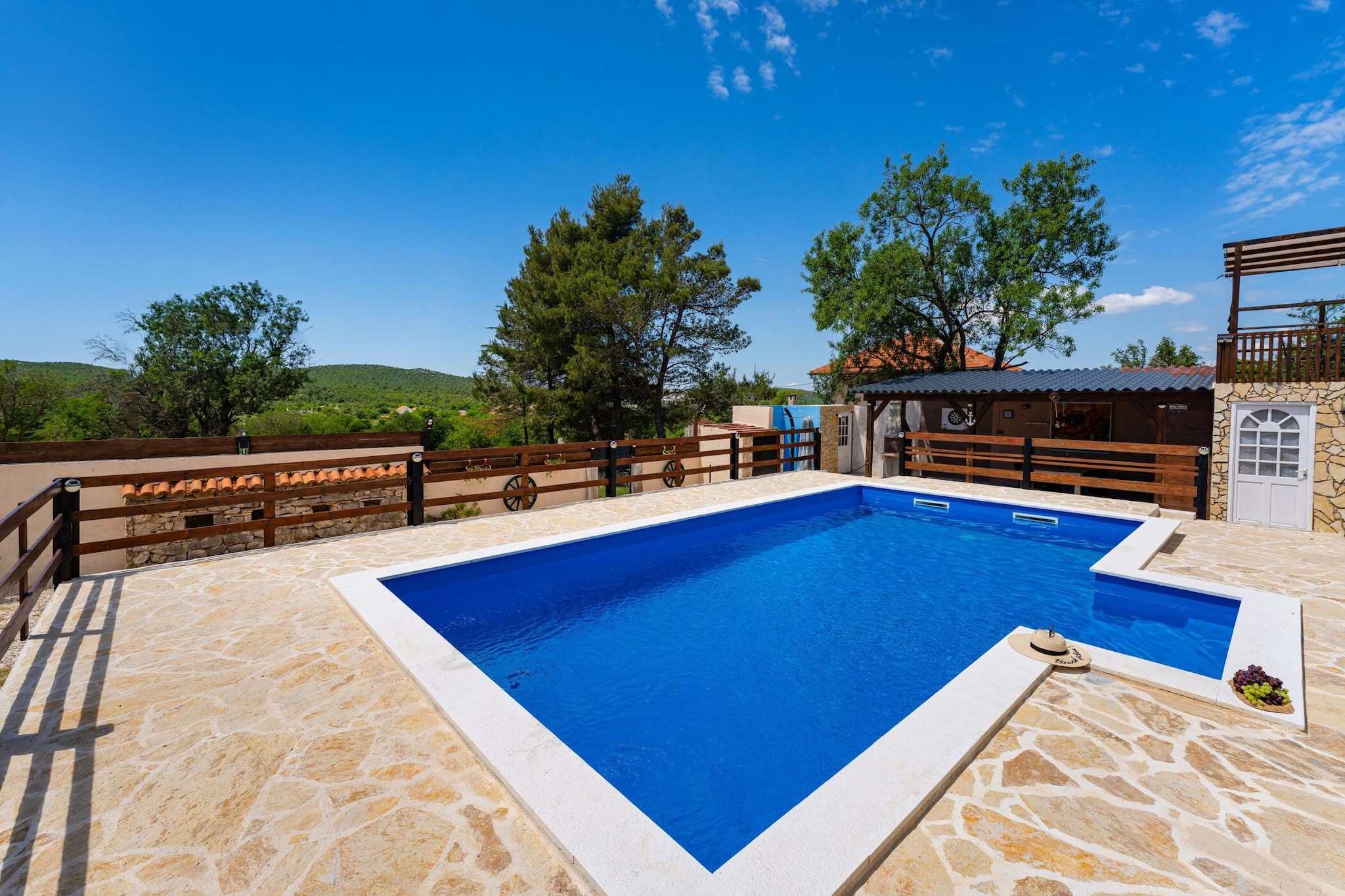 Holiday home Burgija-Zwembad